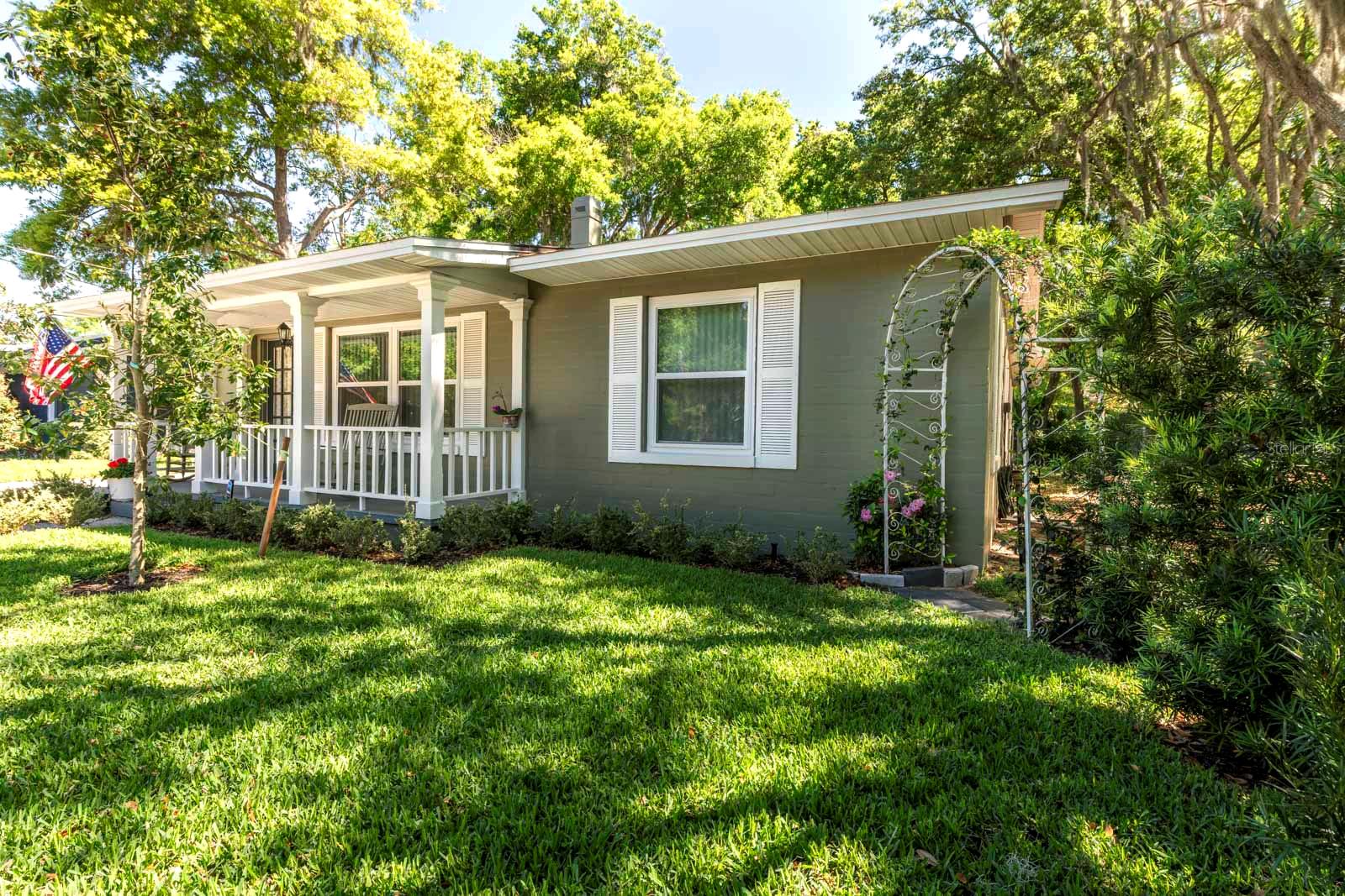 MOUNT DORA - Residential Lease