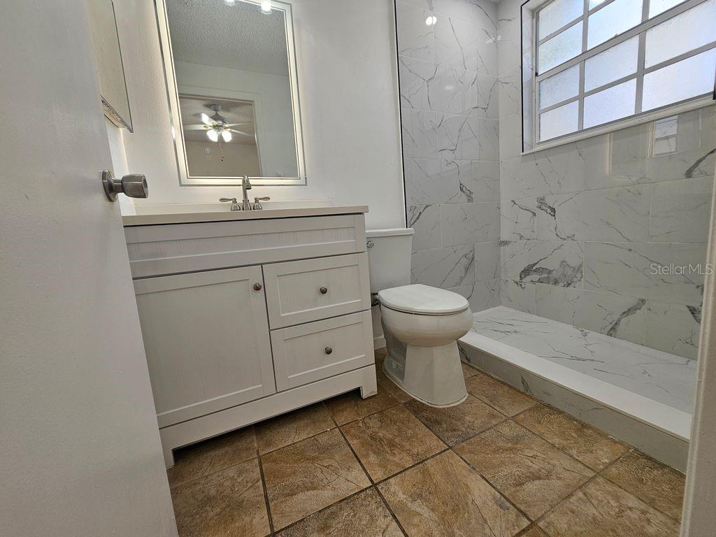 KINGSS COURT TWNHMS - Residential