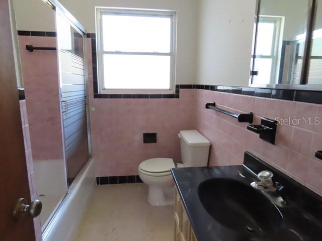 SOUTH GATE - Residential
