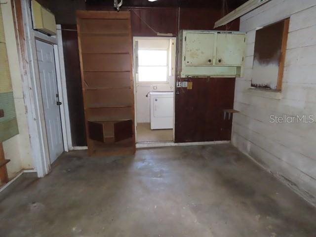 SOUTH GATE - Residential