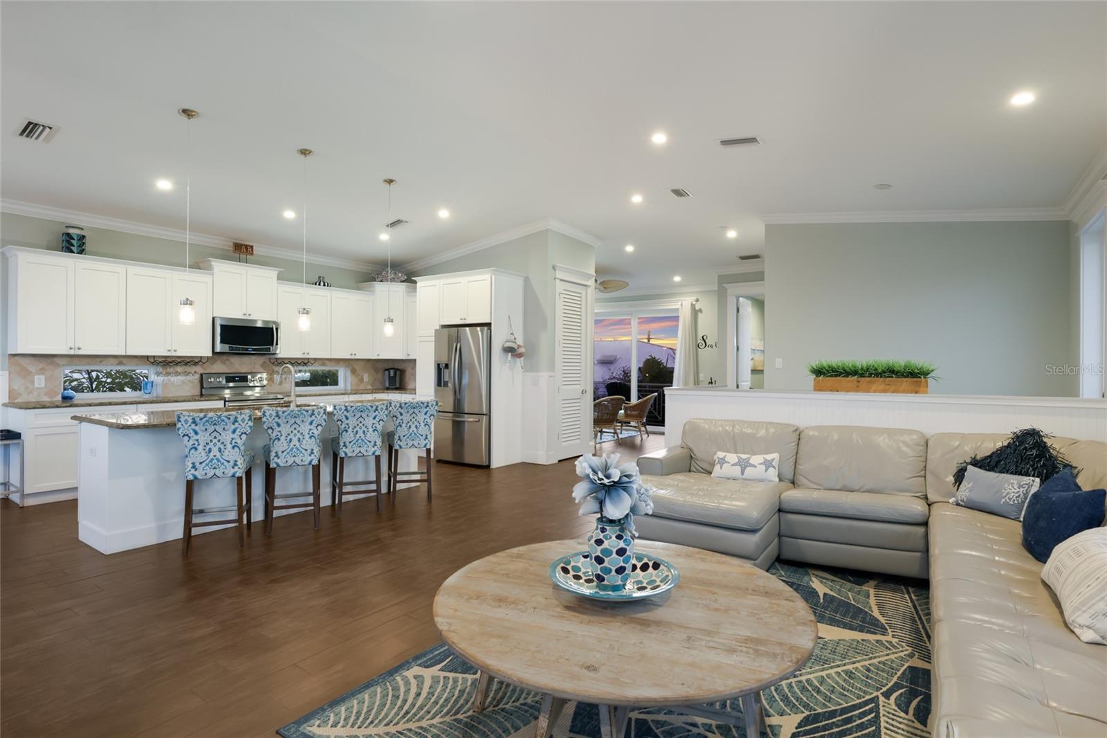 CORRECTED PLAT OF AZURE SHORES - Residential