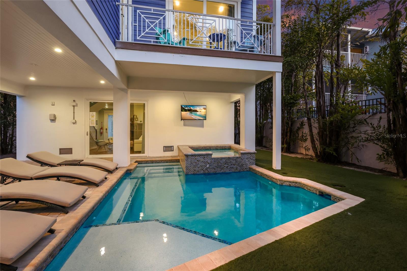 CORRECTED PLAT OF AZURE SHORES - Residential