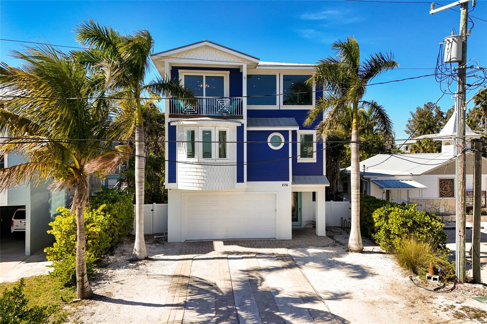 CORRECTED PLAT OF AZURE SHORES - Residential