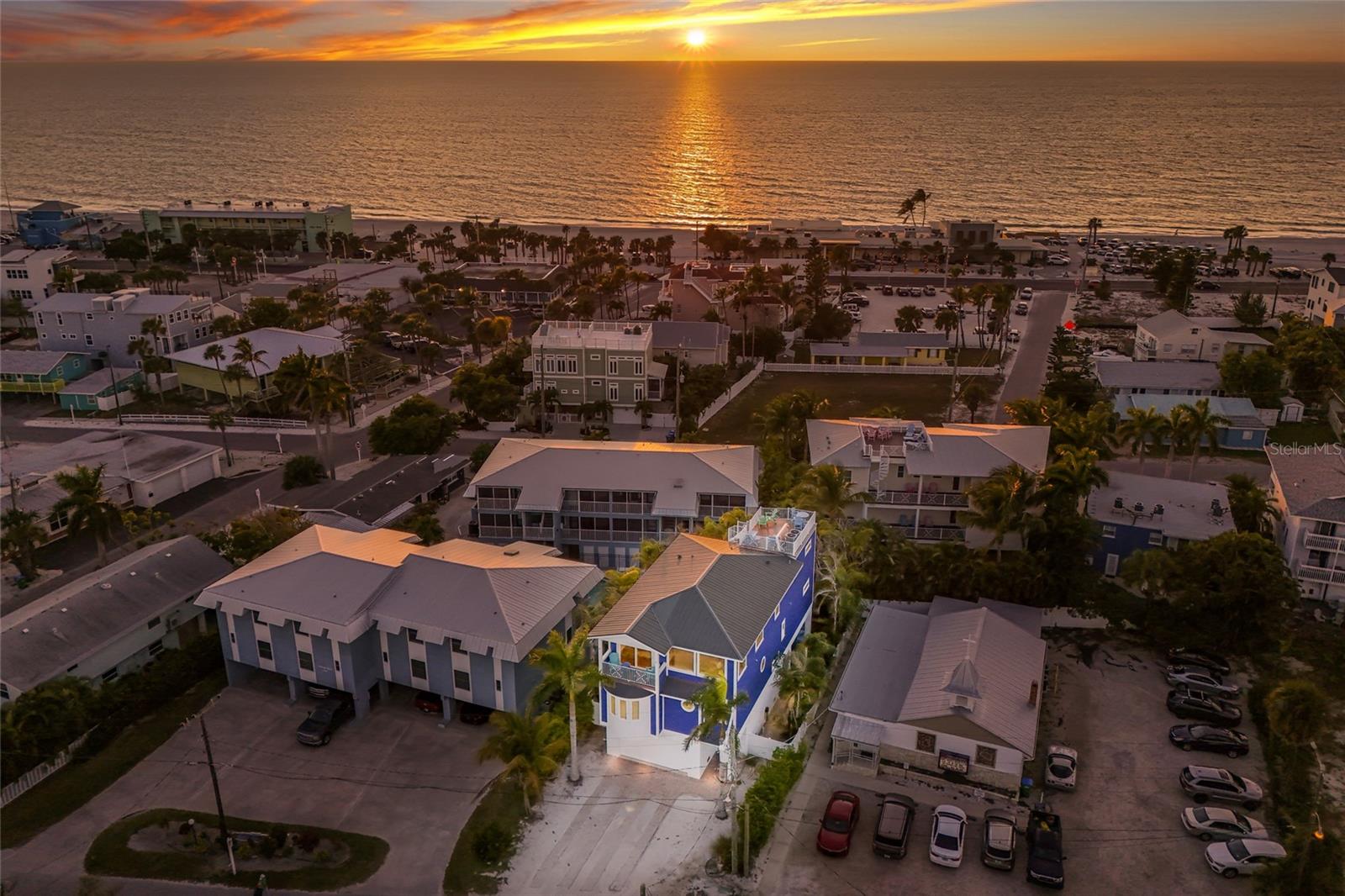 CORRECTED PLAT OF AZURE SHORES - Residential