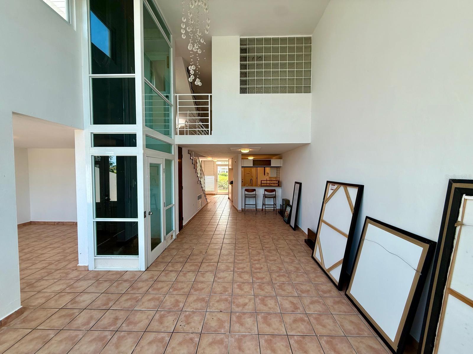 VILLAS DE GOLF WEST - Residential