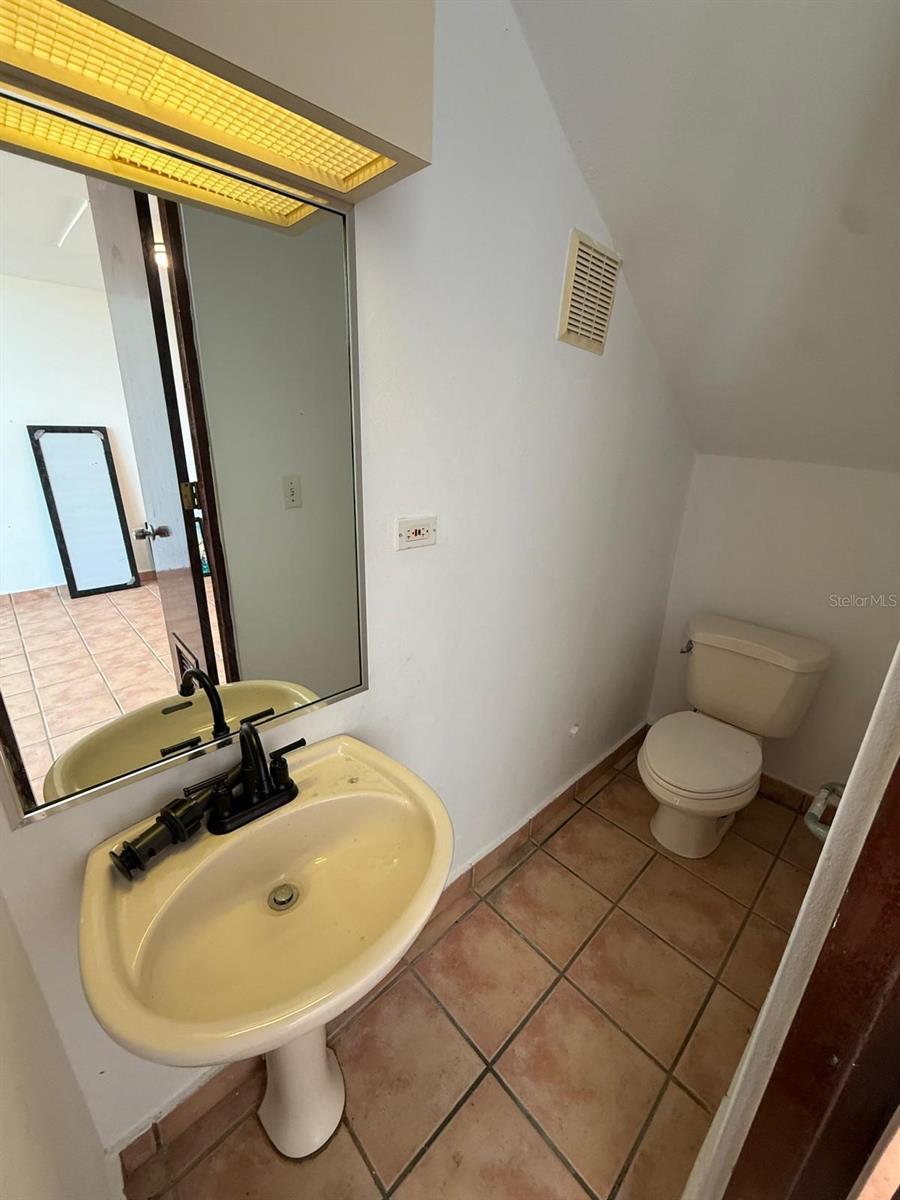 VILLAS DE GOLF WEST - Residential