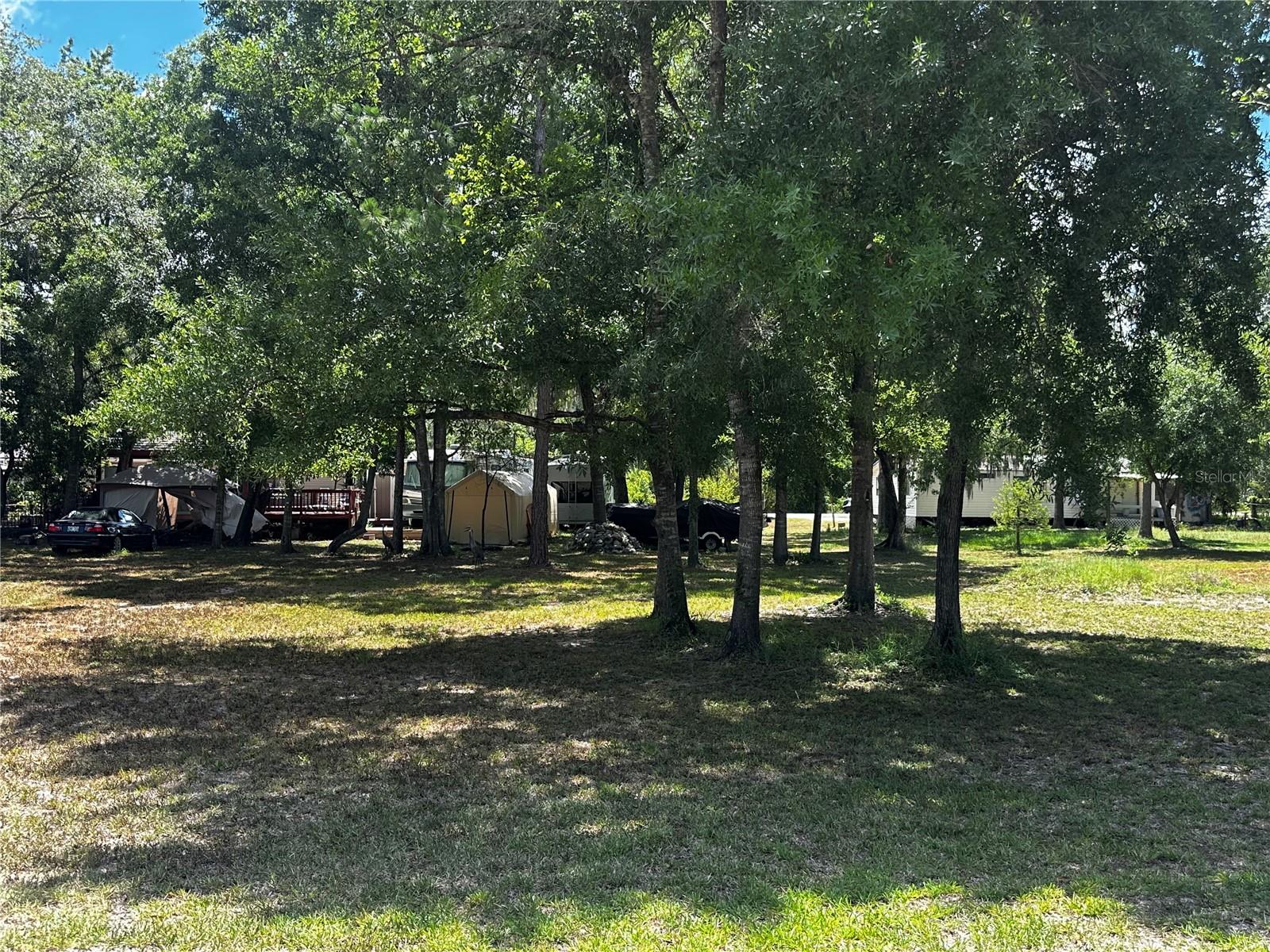 MOON LAKE ESTATES - Land