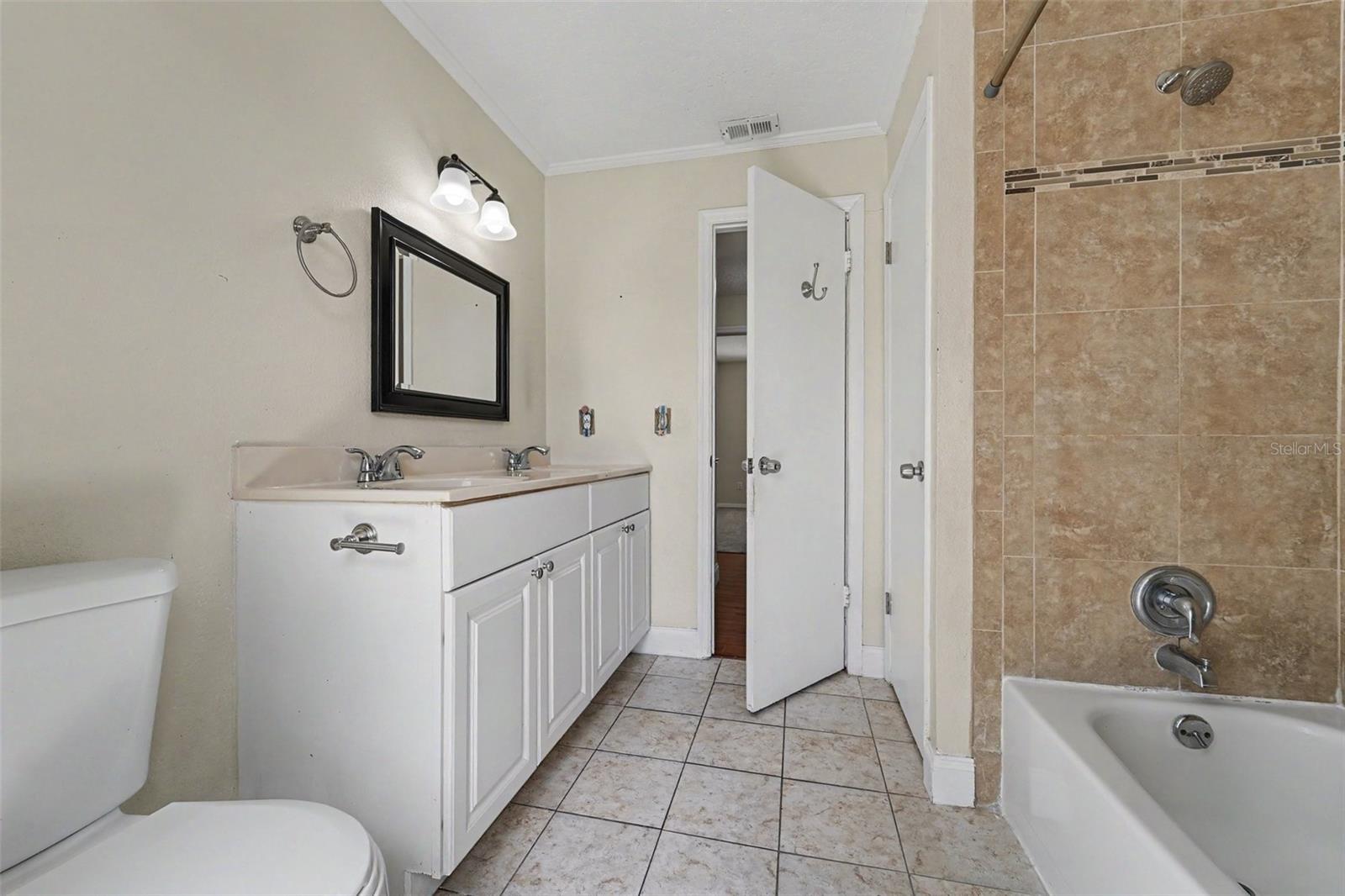 OAK FOREST UNIT 1 - Residential