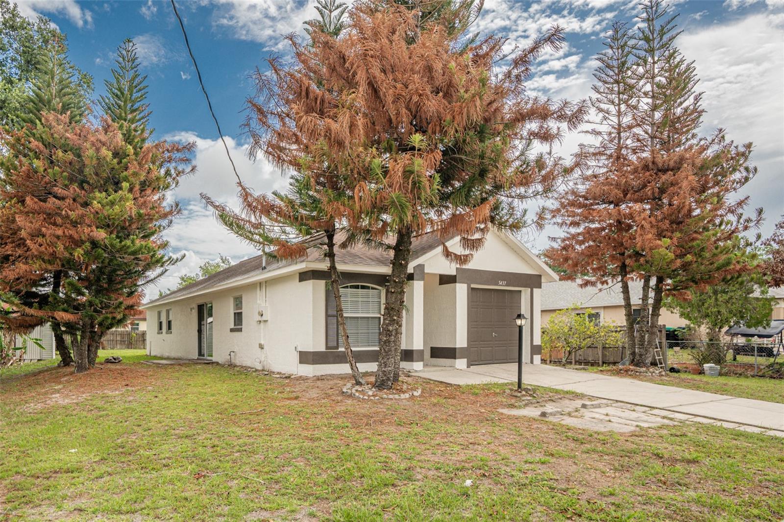 LAKE BARTON PARK - Residential