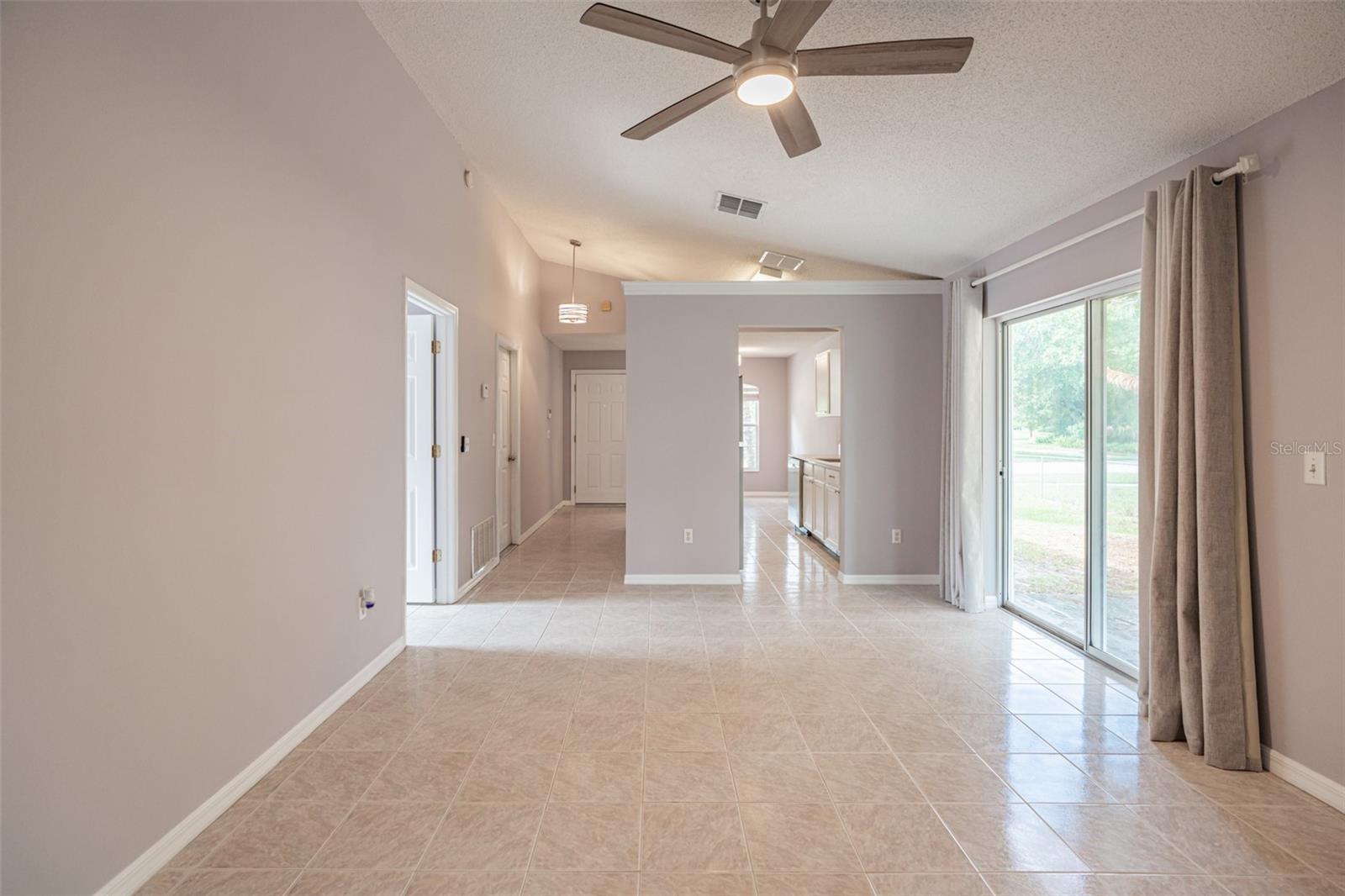 LAKE BARTON PARK - Residential