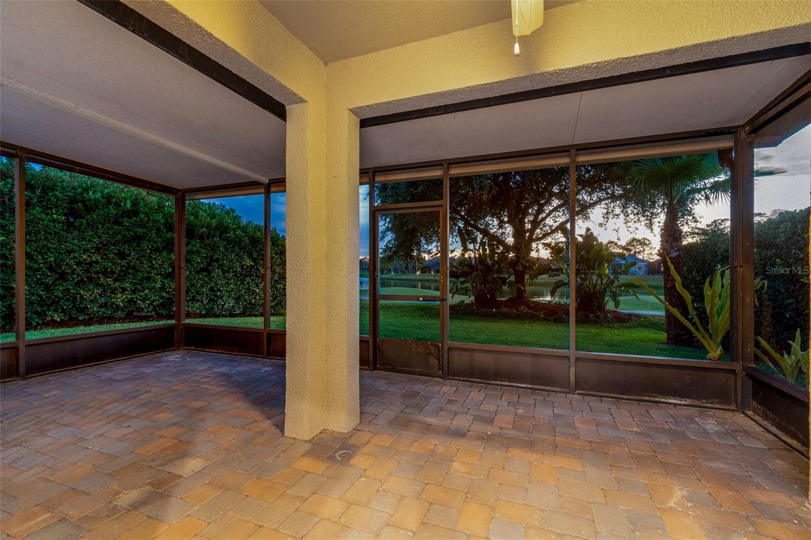 PLANTATION PALMS PH 06 - Residential