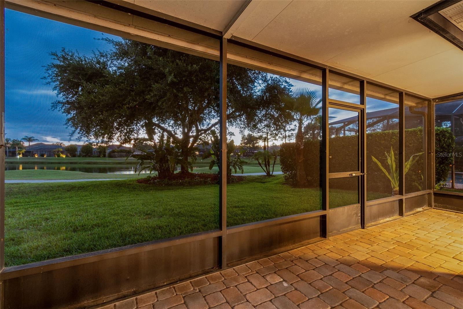 PLANTATION PALMS PH 06 - Residential
