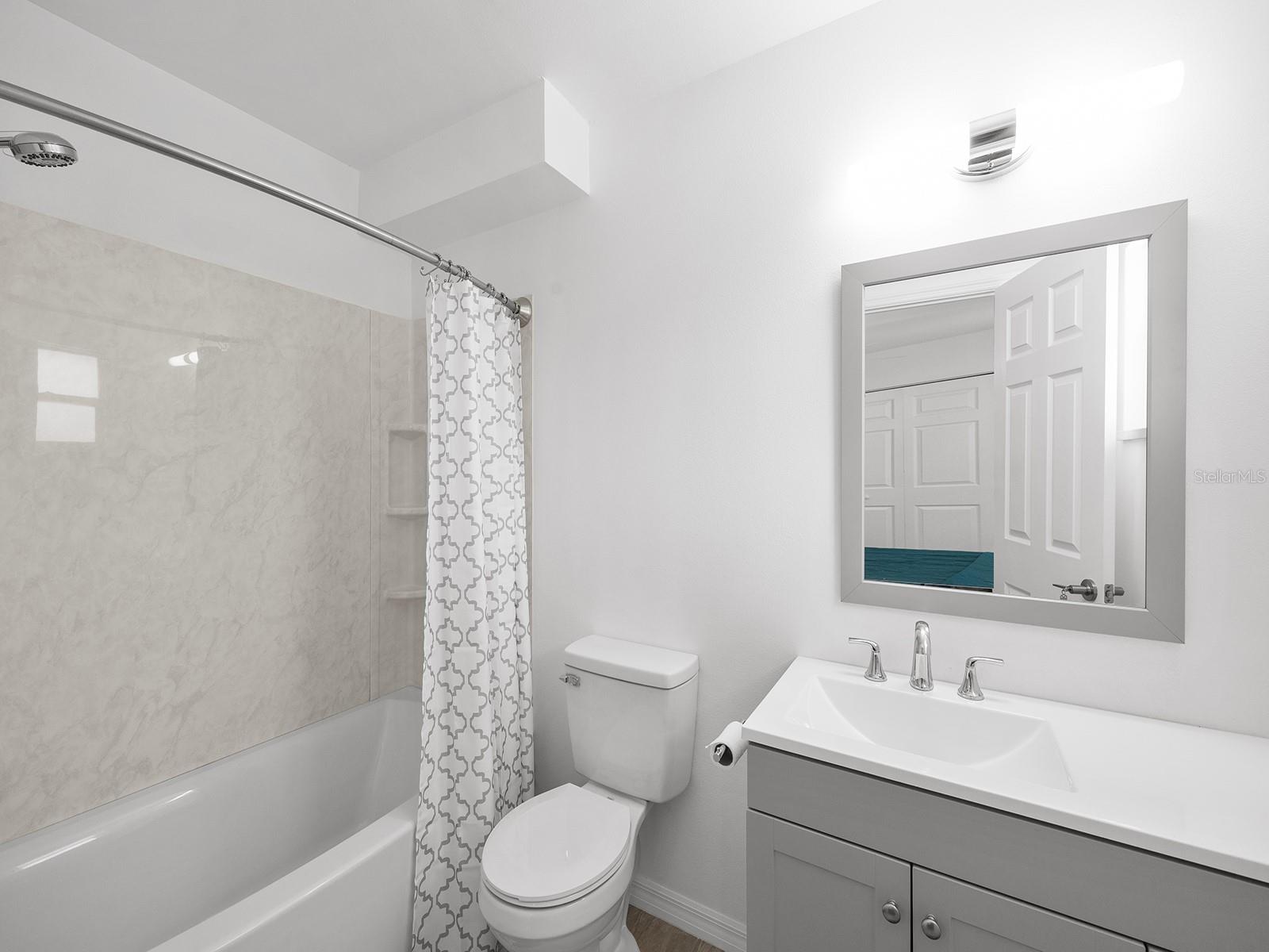 SCHMIDTS - Residential Lease