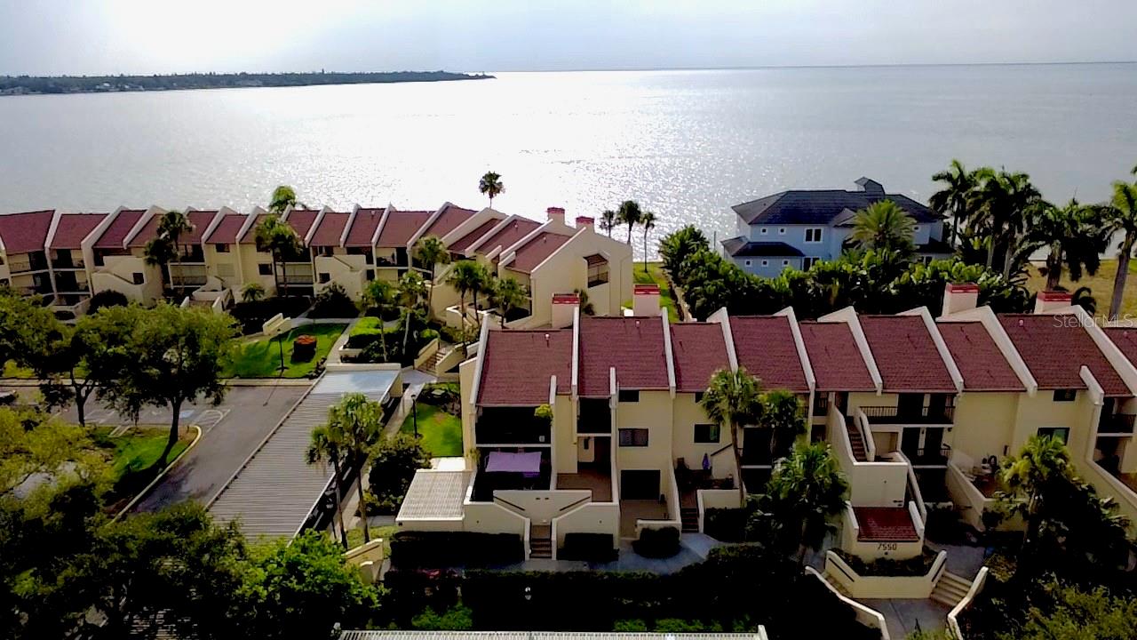 SEAPOINTE TERRACE CONDO - Residential Lease