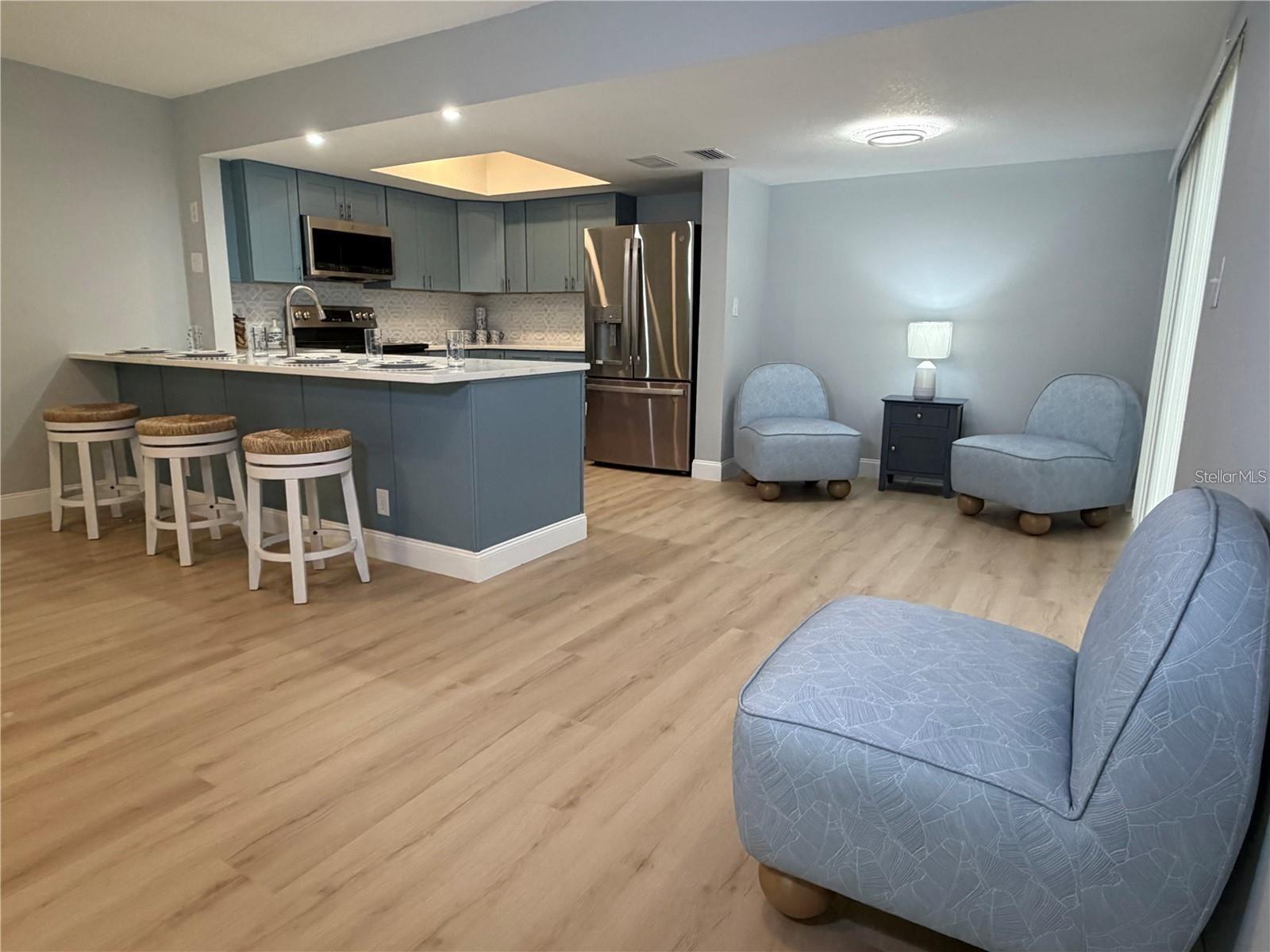 SEAPOINTE TERRACE CONDO - Residential Lease