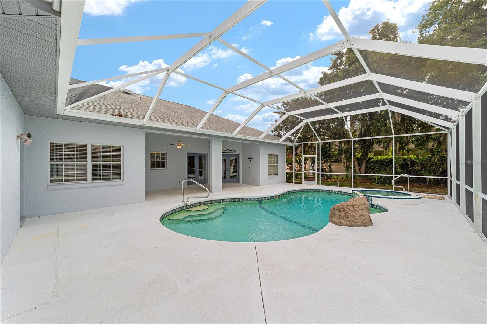 MAJESTIC OAKS SECOND ADD - Residential