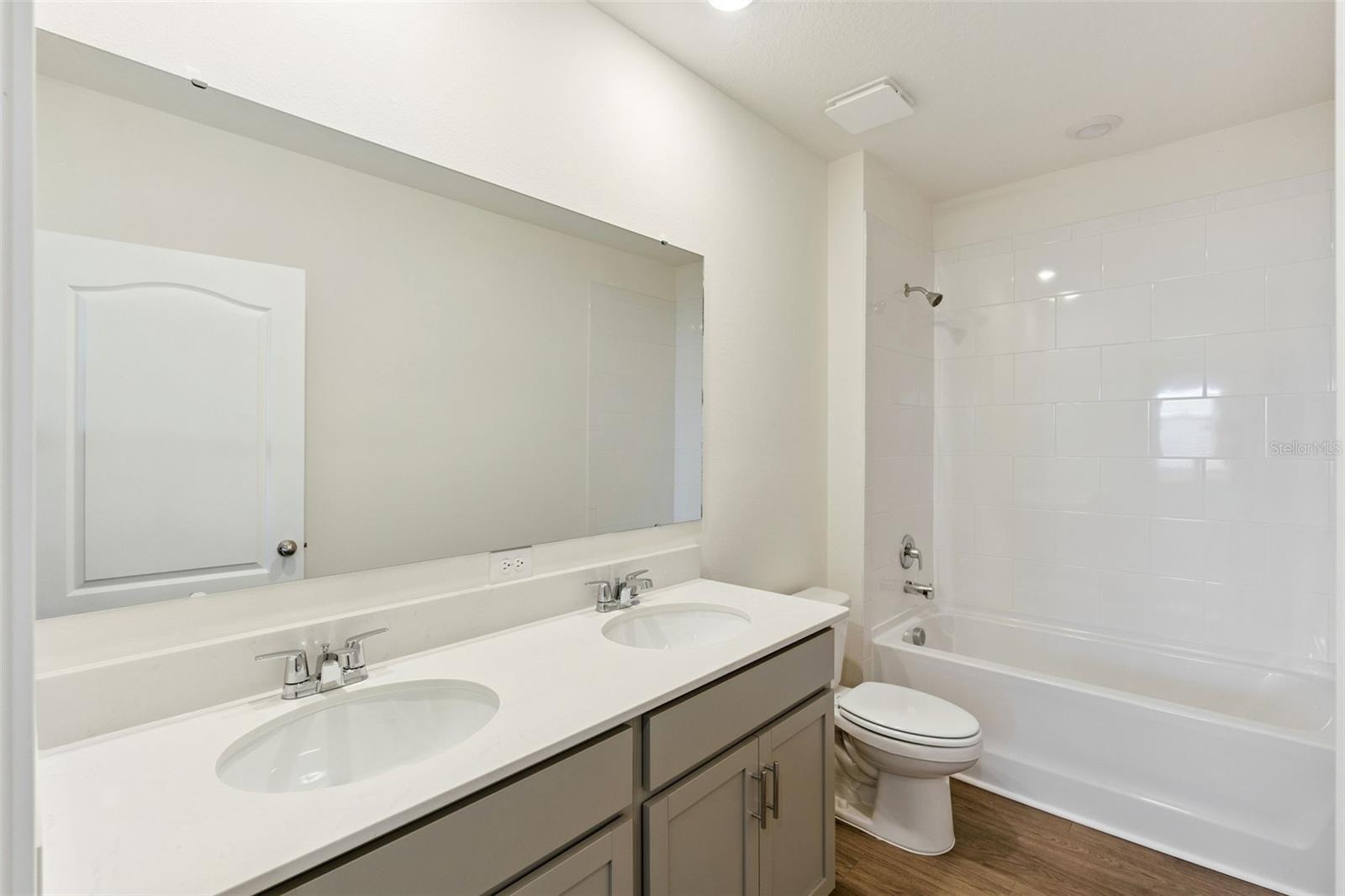 KINDRED - Residential Lease