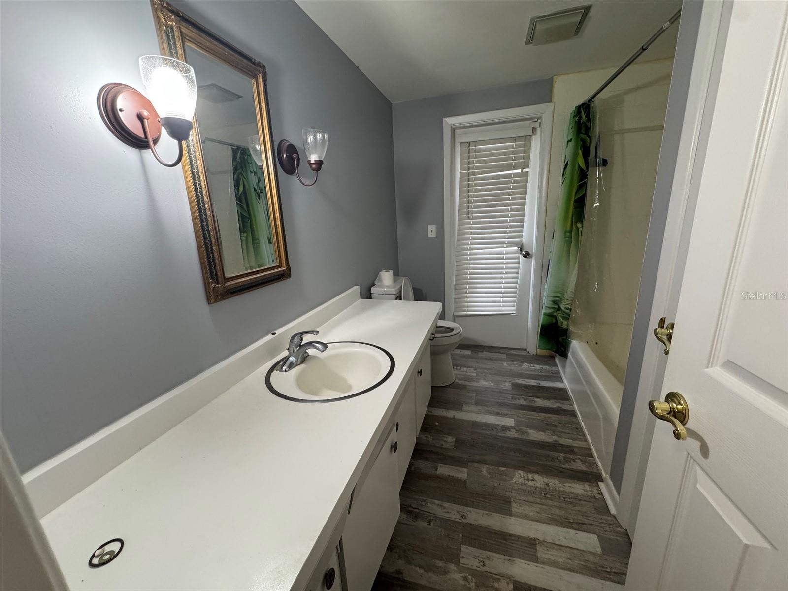 EL HOADLEYS ADD - Residential