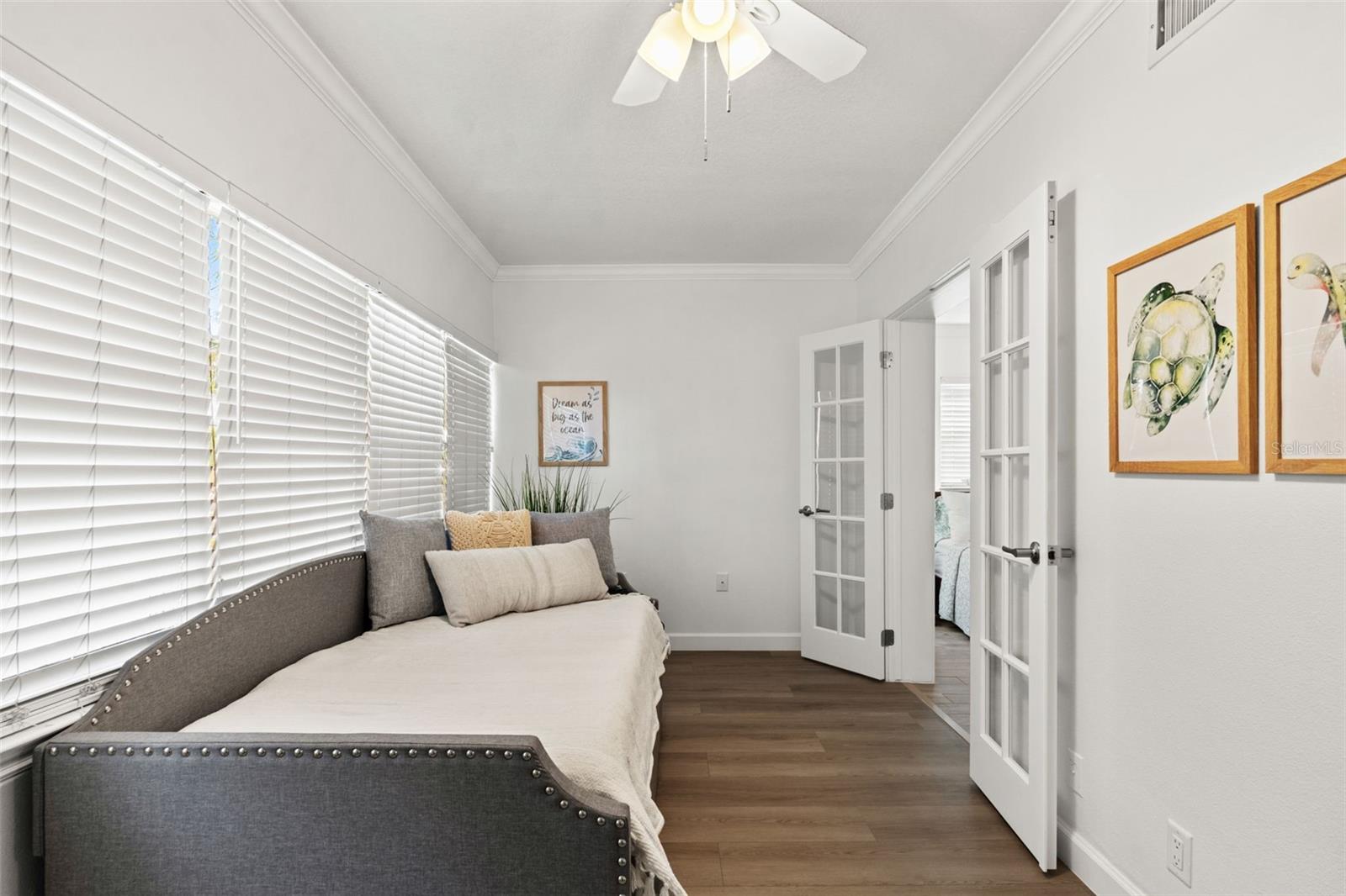 BAREFOOT BEACH RESORT OF INDIAN SHORES - Residential