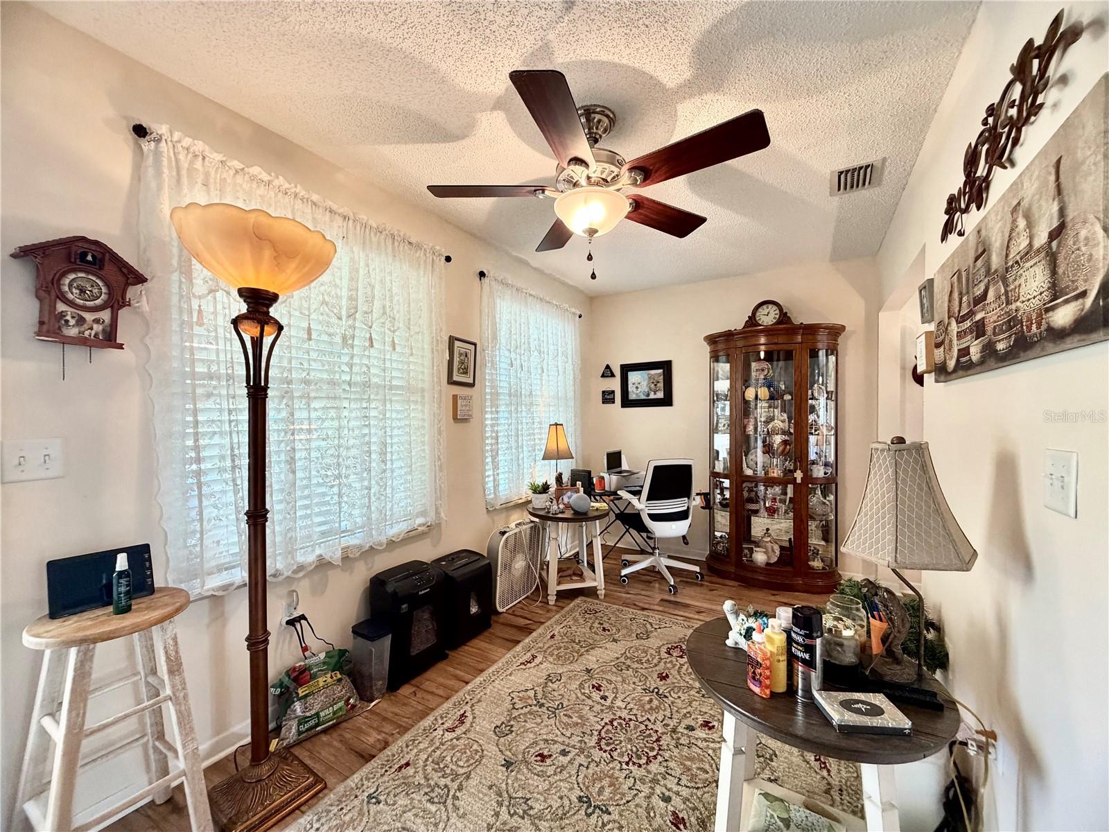 OAK RUN - Residential