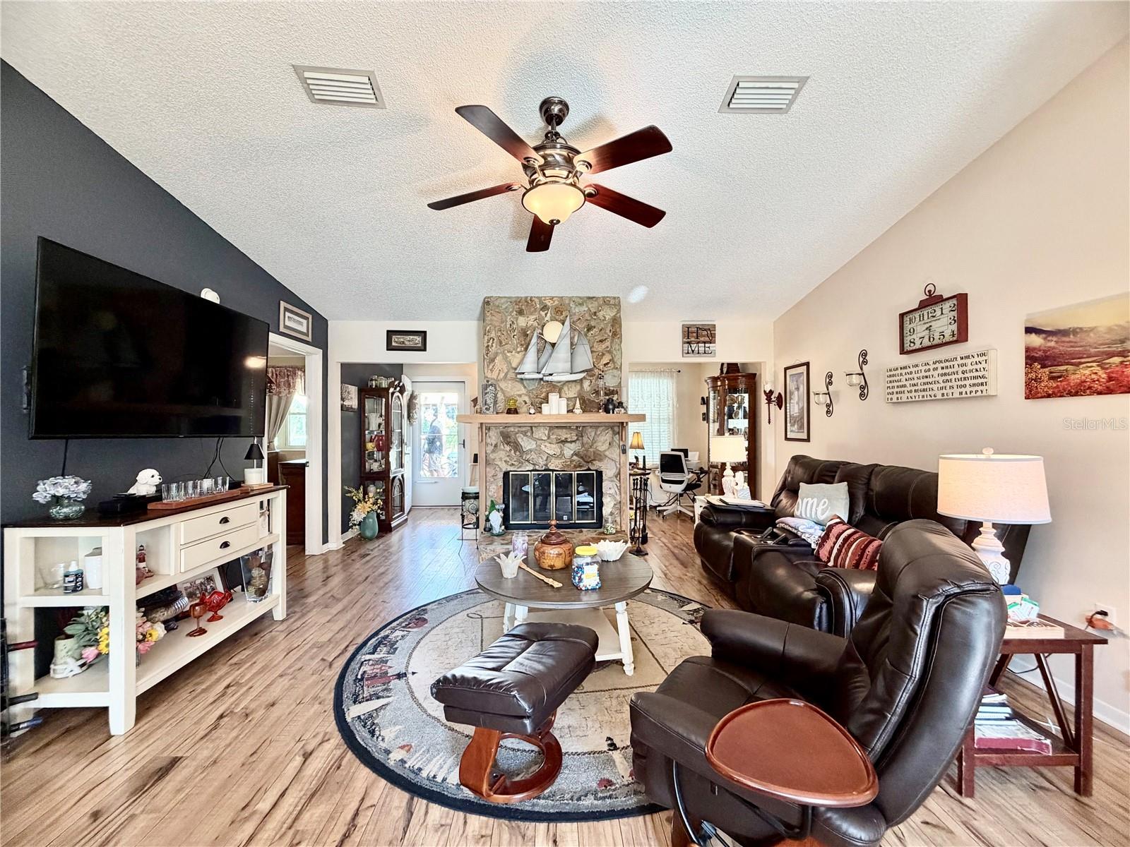 OAK RUN - Residential
