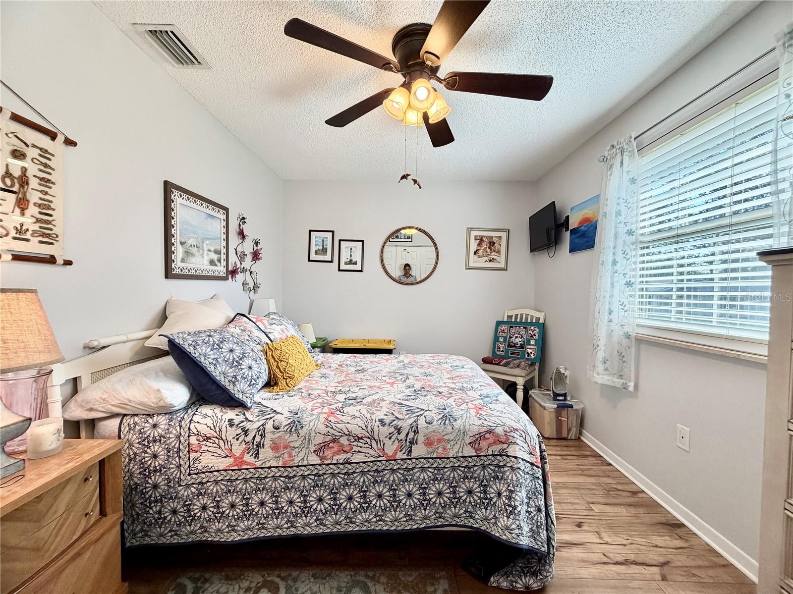 OAK RUN - Residential