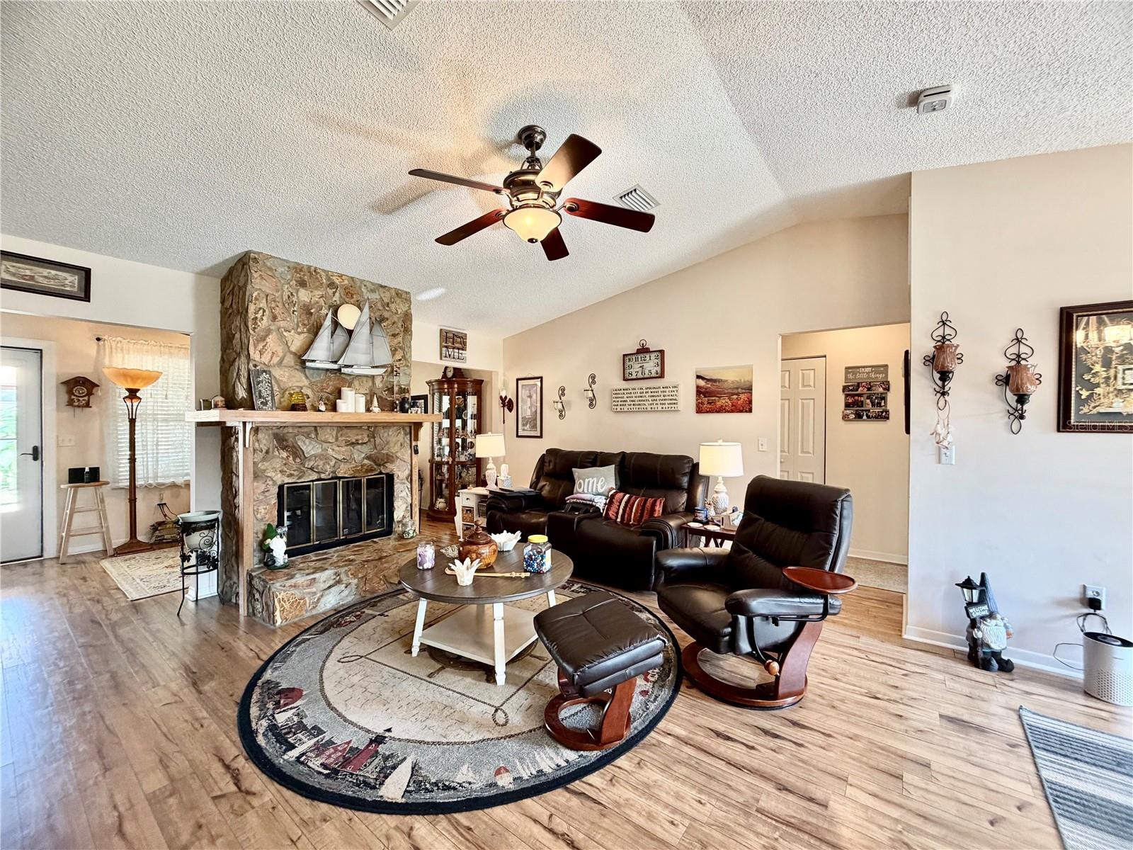 OAK RUN - Residential