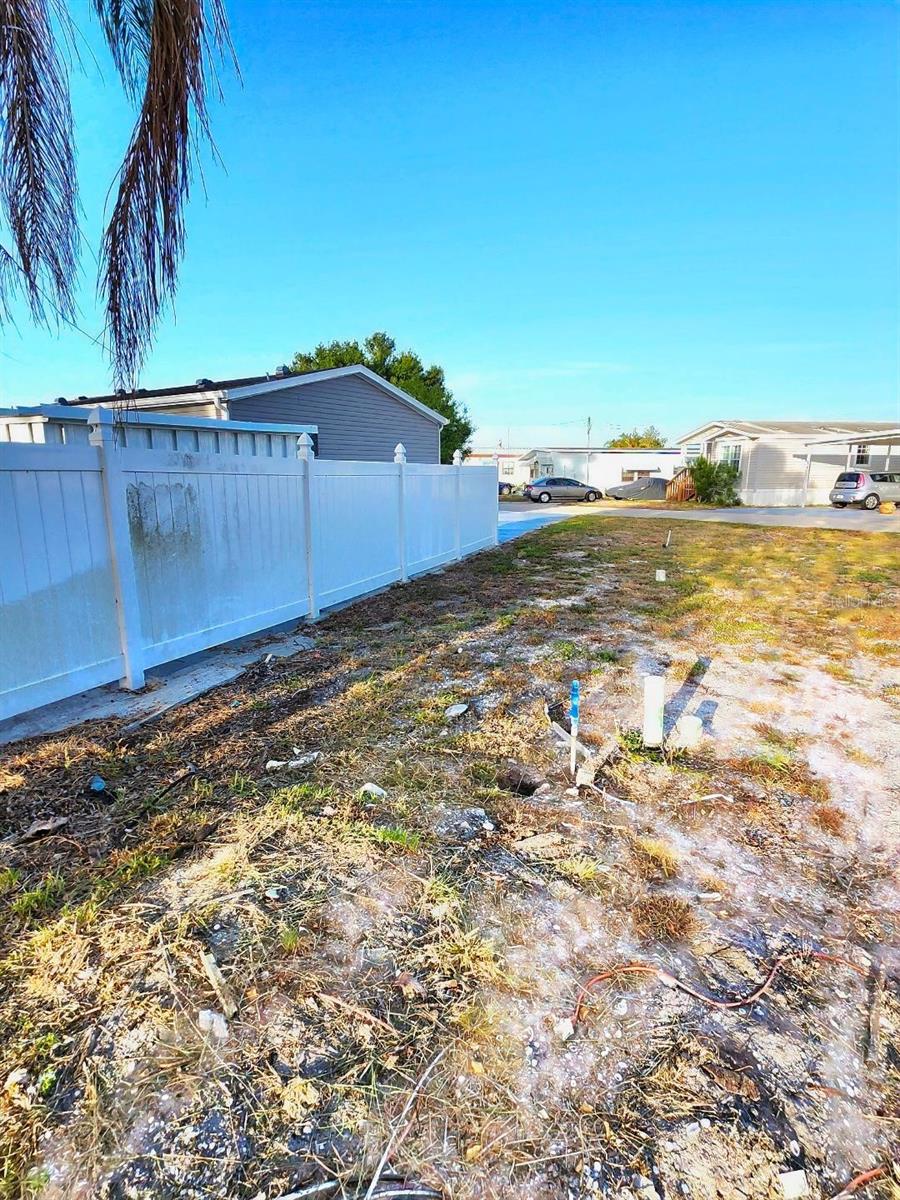 TRAILER ESTATES - Land
