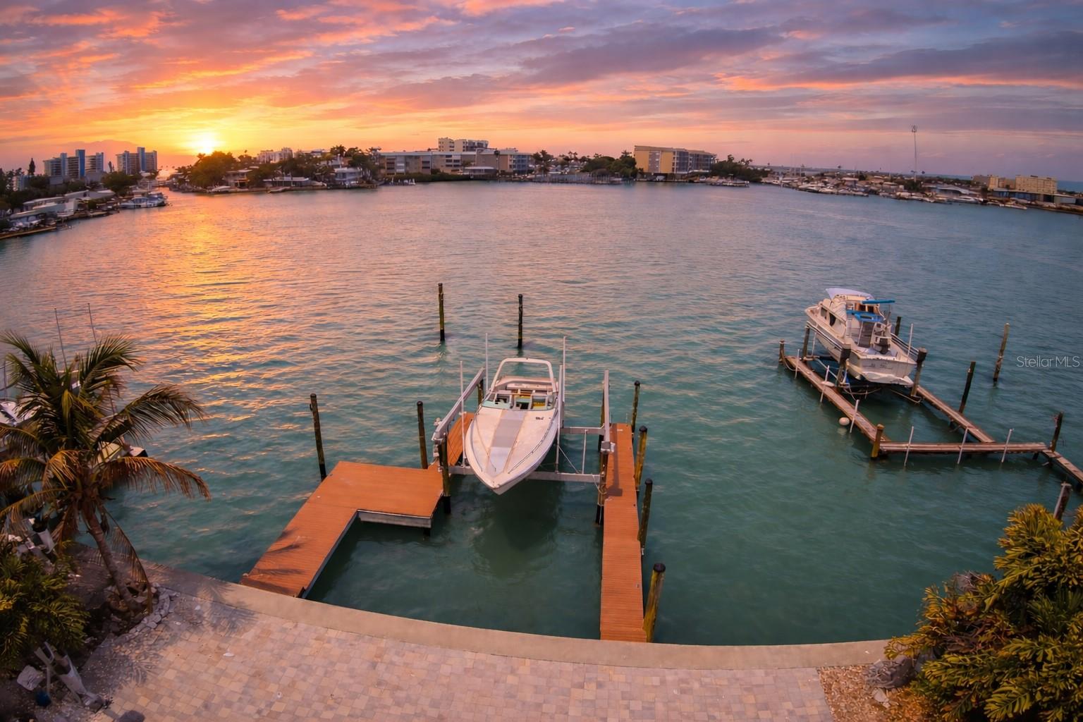 MADEIRA SHORES 1ST ADD - Residential