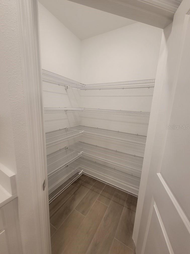 NEW PORT CORNERS PH 1B-1 - Residential Lease
