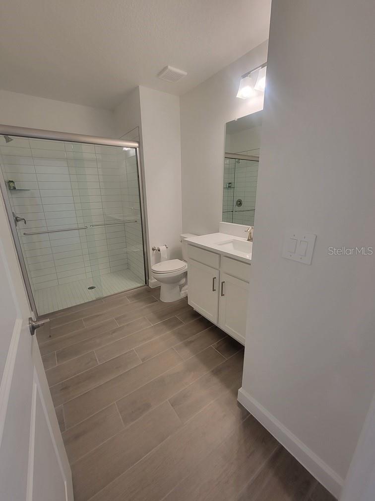 NEW PORT CORNERS PH 1B-1 - Residential Lease