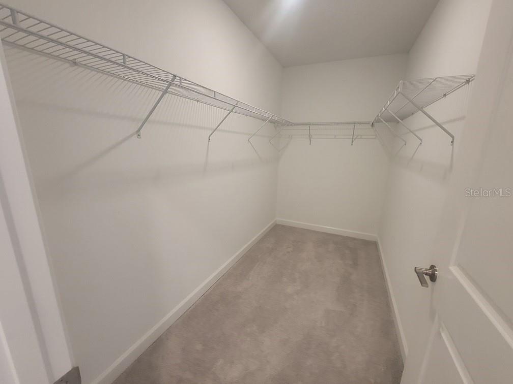 NEW PORT CORNERS PH 1B-1 - Residential Lease