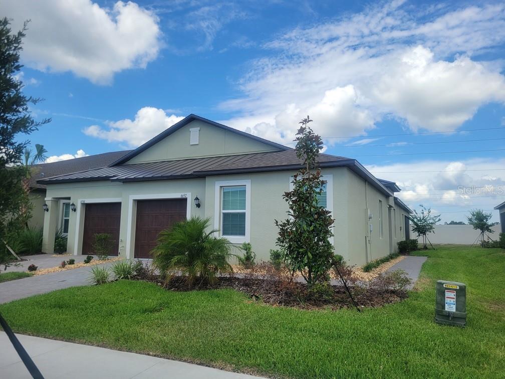 NEW PORT CORNERS PH 1B-1 - Residential Lease