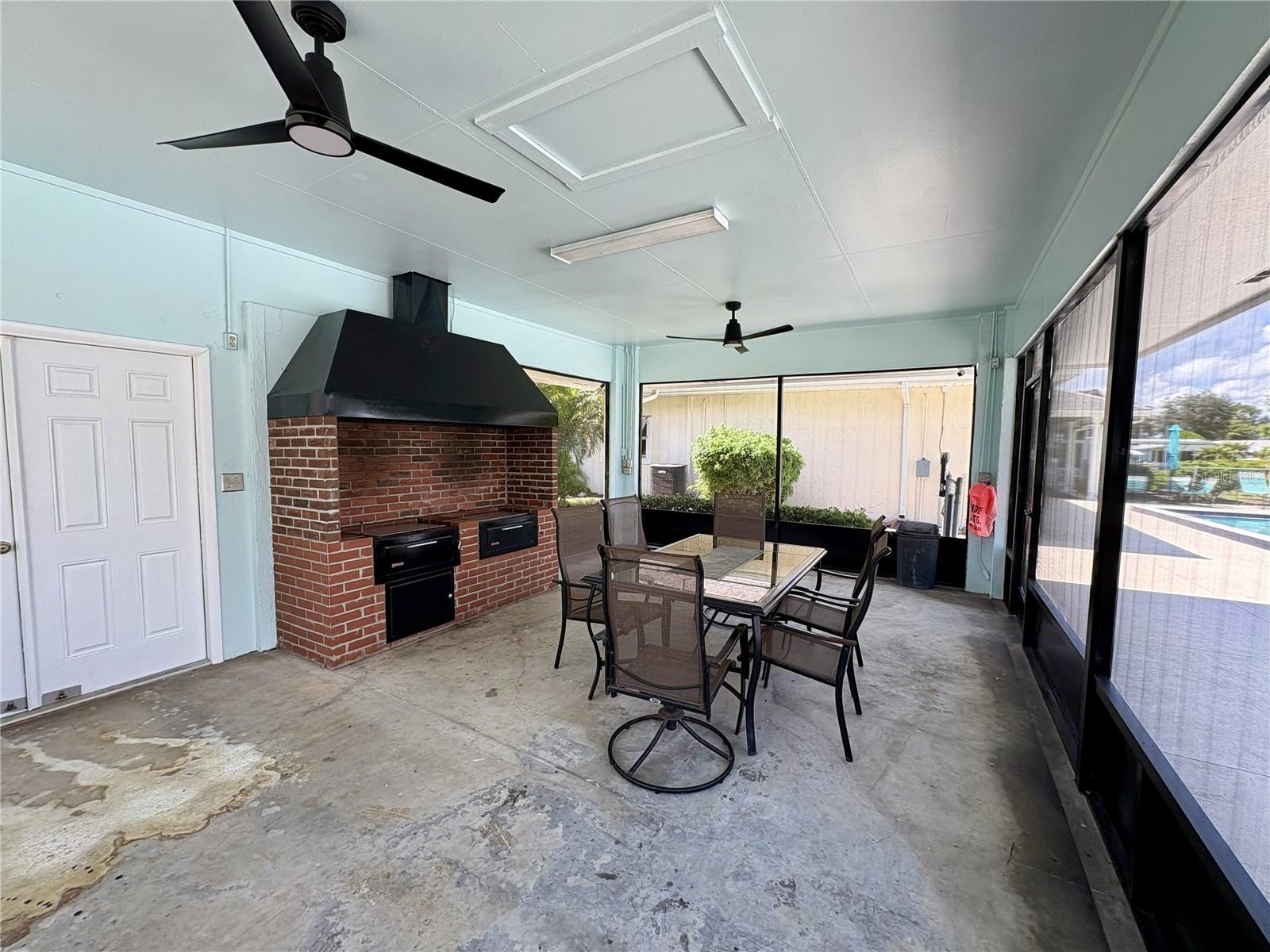GARDEN GROVE OAKS - Residential