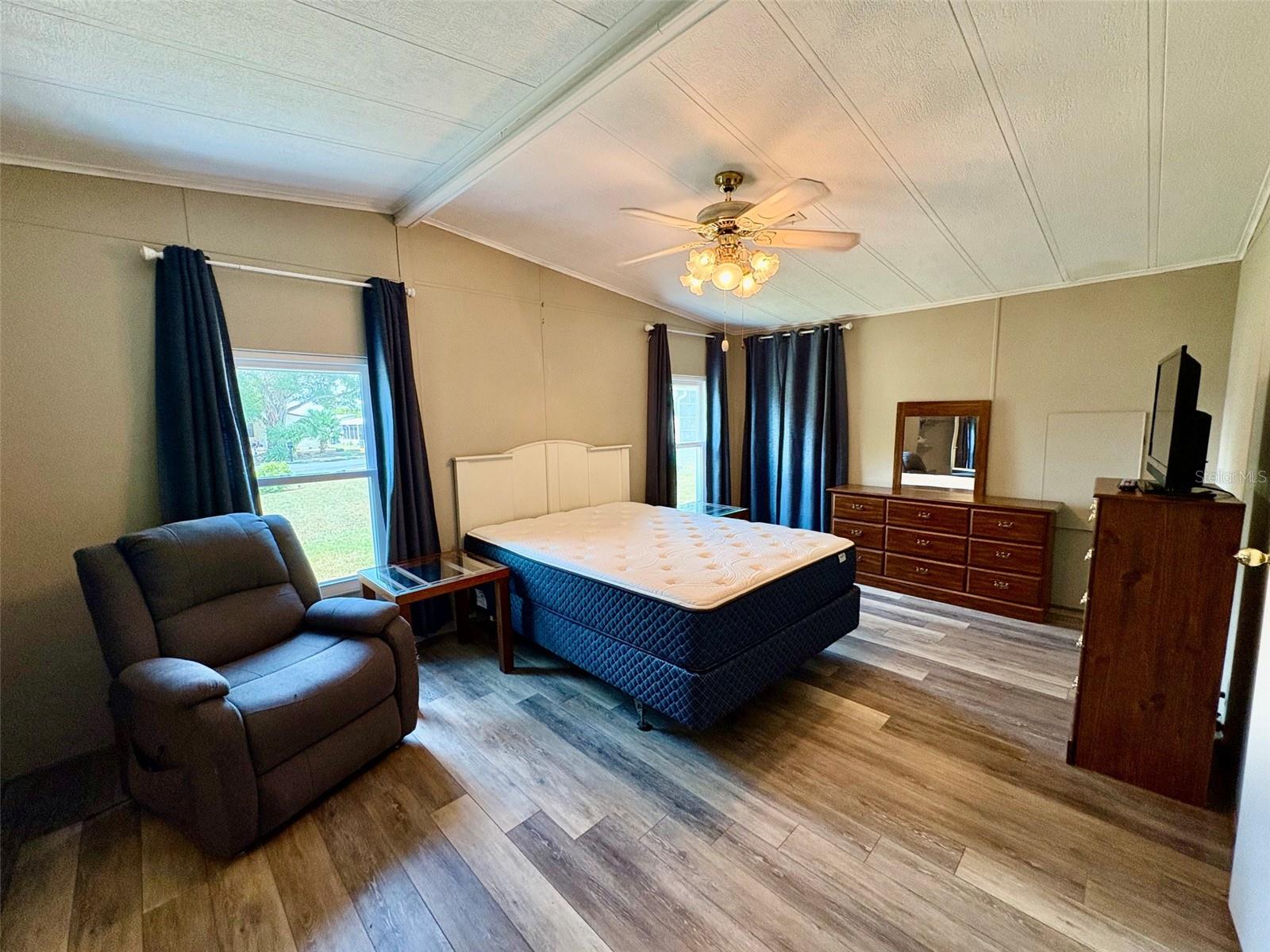 GARDEN GROVE OAKS - Residential