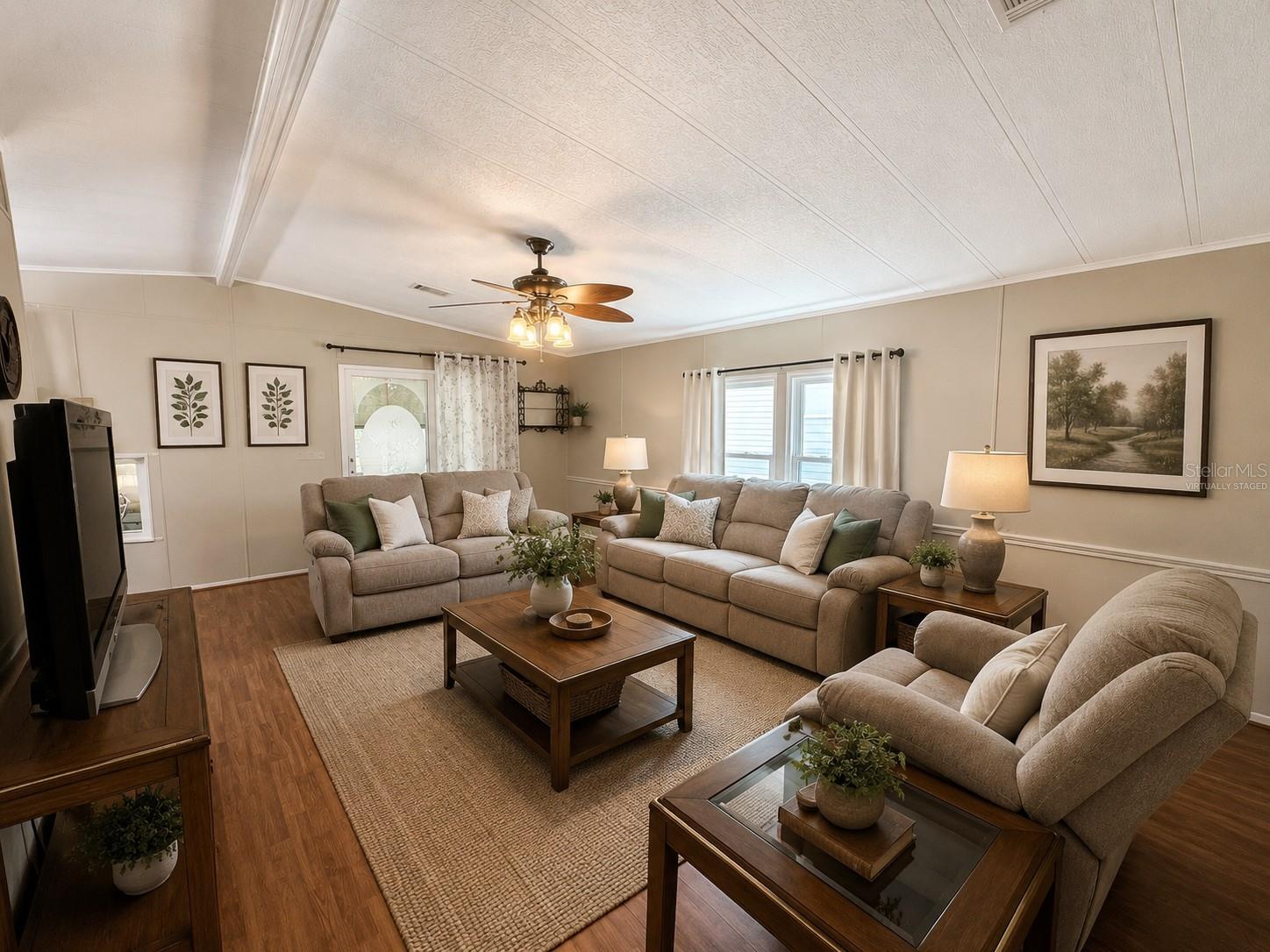 GARDEN GROVE OAKS - Residential