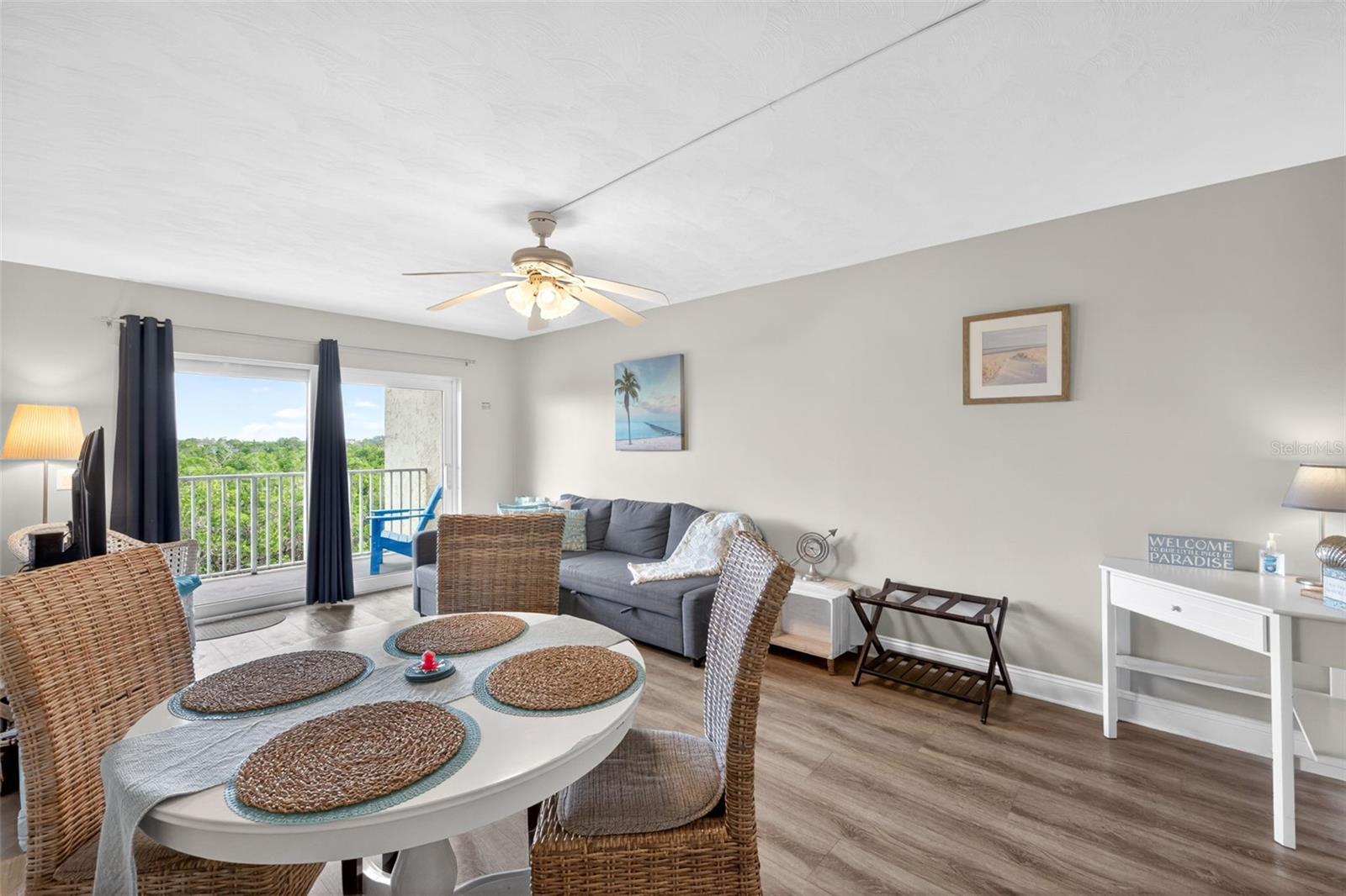 BAY SHORES YACHT & TENNIS CLUB - Residential