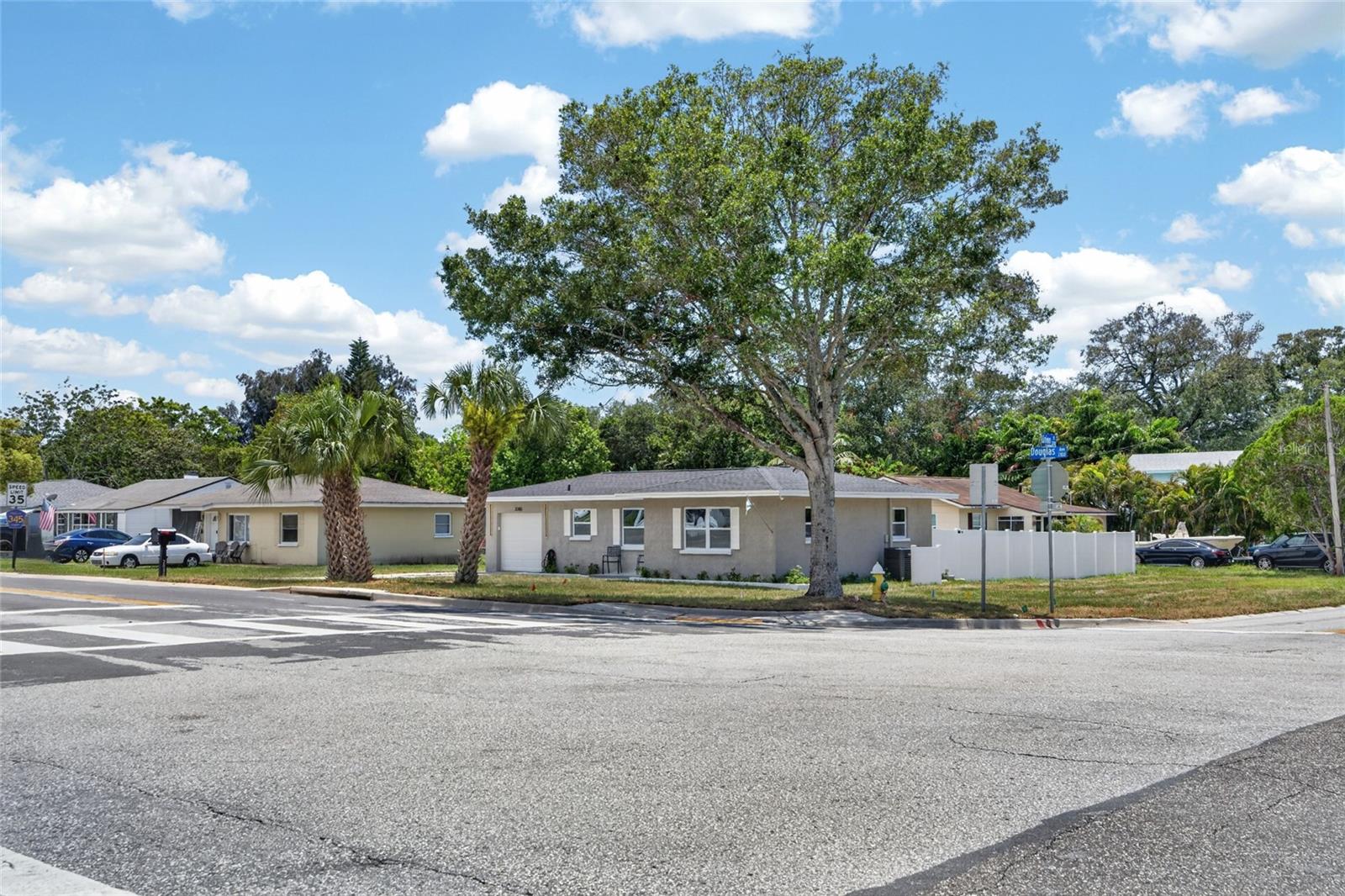 BAY TERRACE & BAY TERRACE ADD - Residential