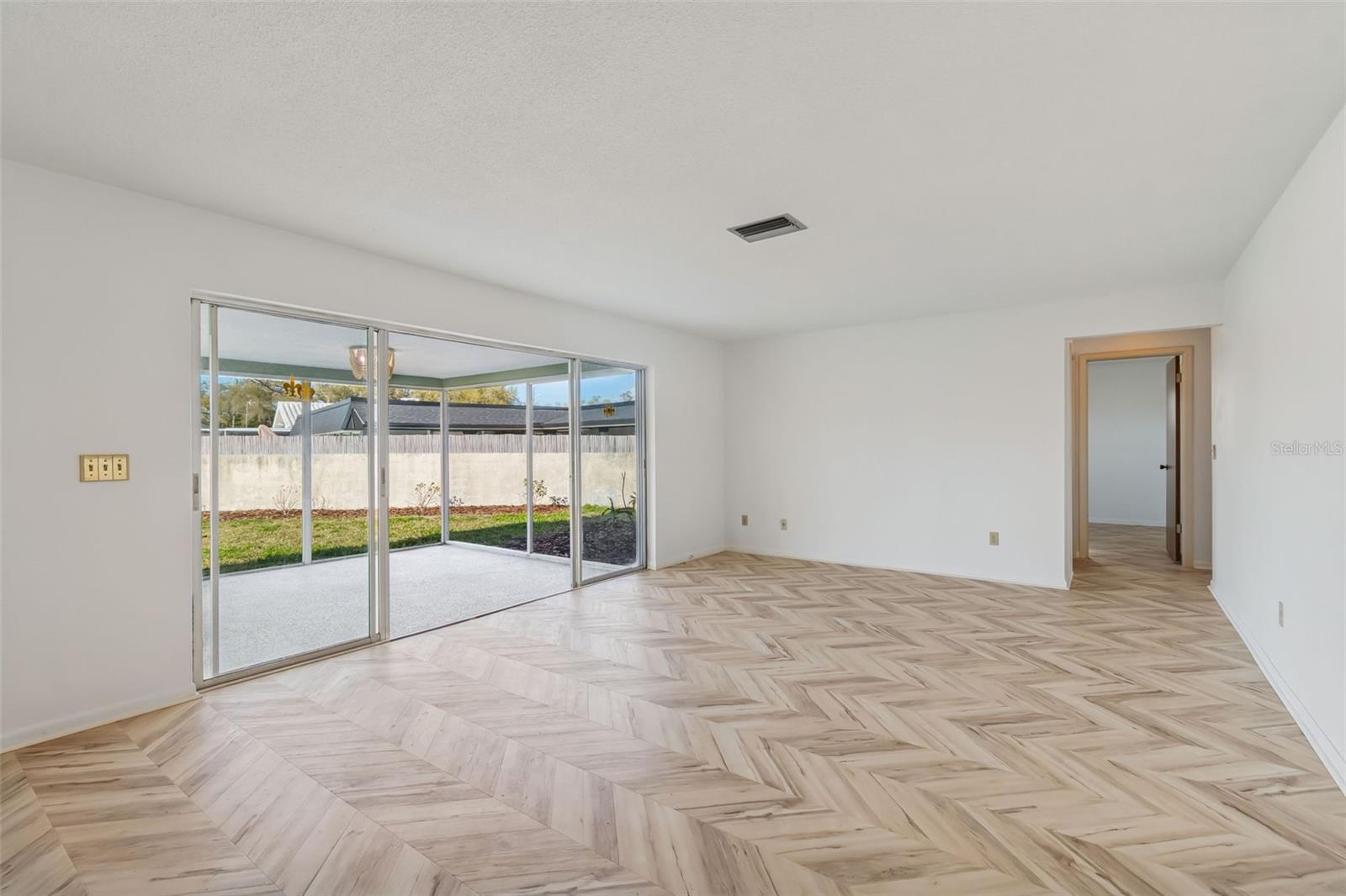 HARBOR HILLS 3RD ADD - Residential