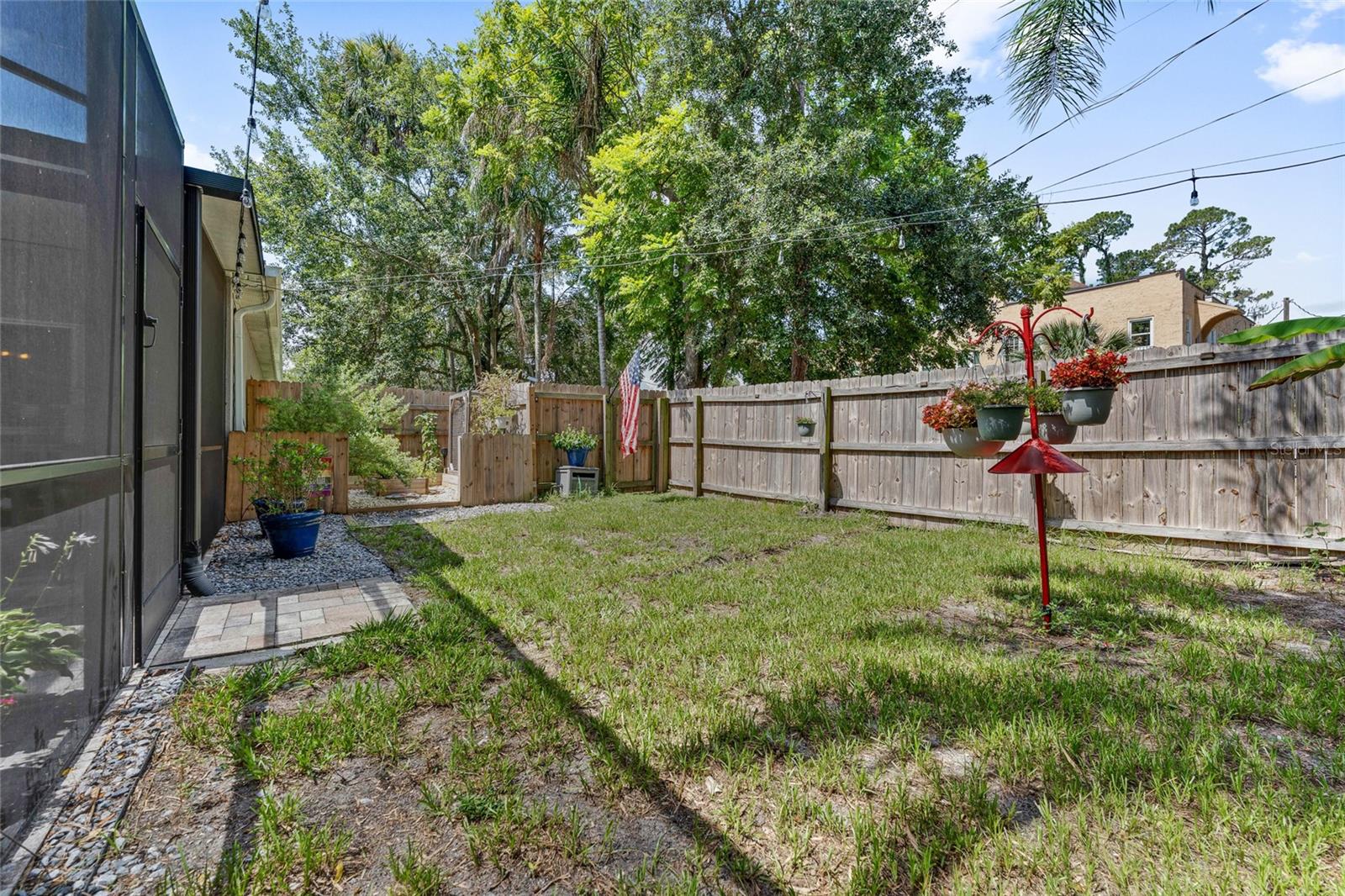 SAN LANTA - Residential