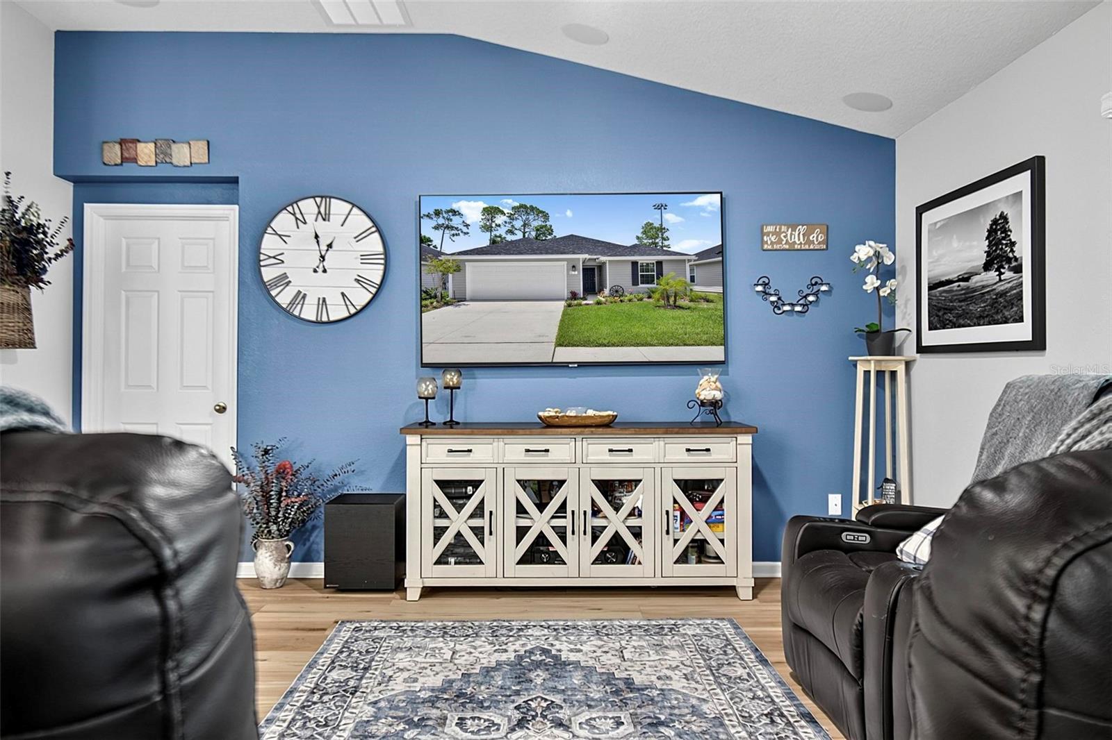 BEACH PARK VILLAGE - Residential