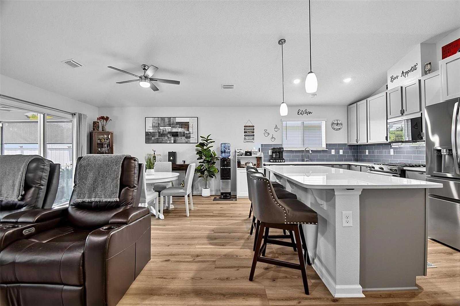 BEACH PARK VILLAGE - Residential