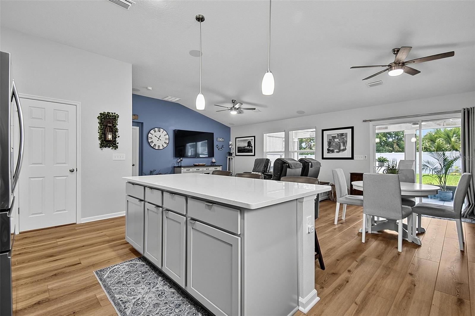 BEACH PARK VILLAGE - Residential