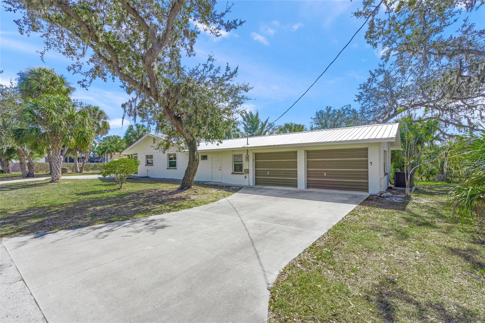 MARINELAND - Residential
