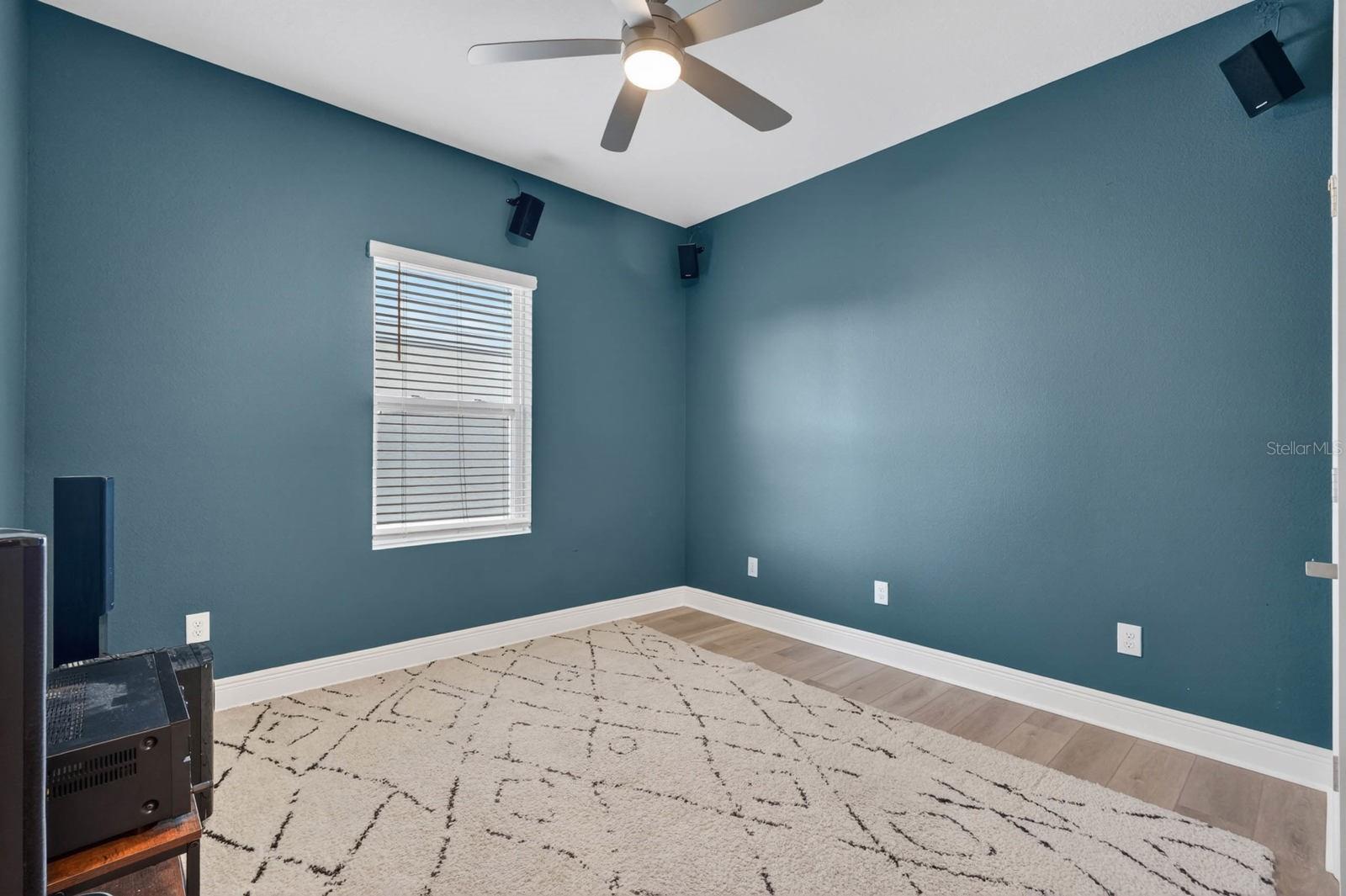 HAMPTON OAKS - Residential