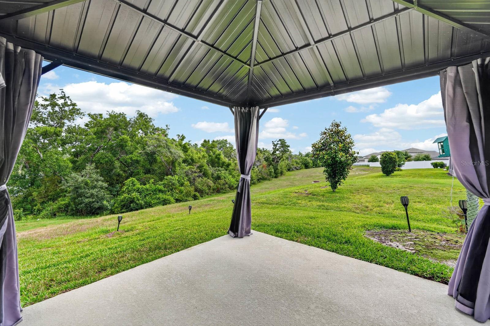 HAMPTON OAKS - Residential