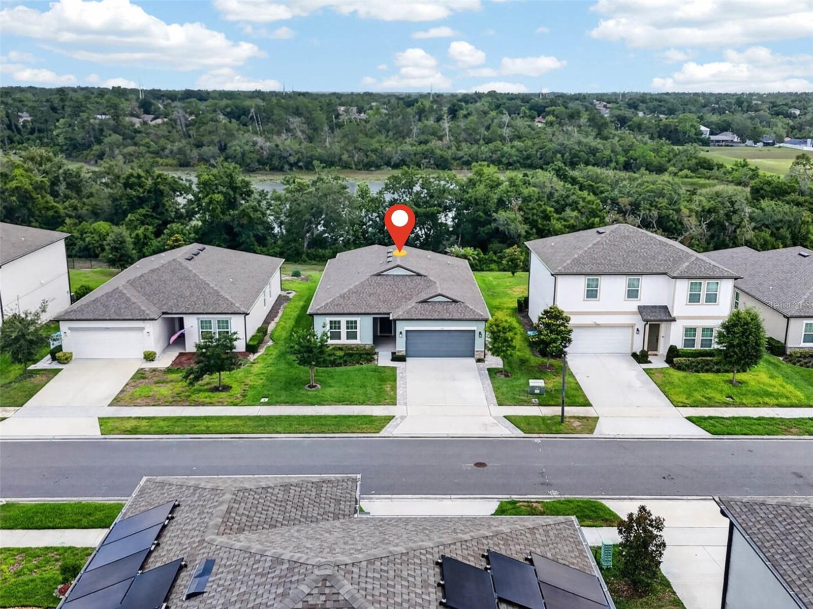 HAMPTON OAKS - Residential
