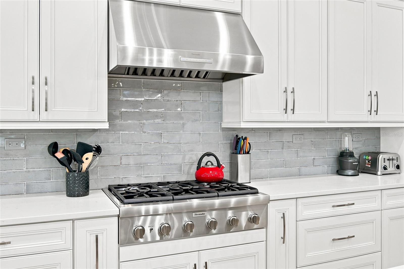 WELLINGTON MANOR PH 2 - Residential