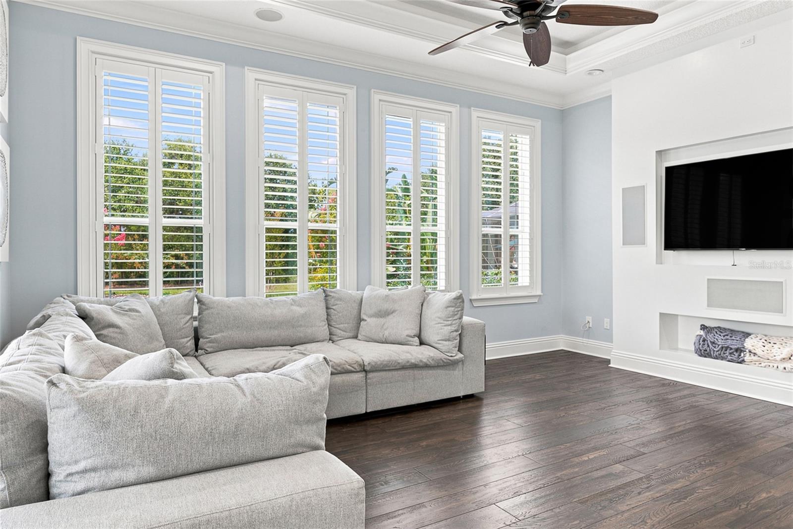 WELLINGTON MANOR PH 2 - Residential