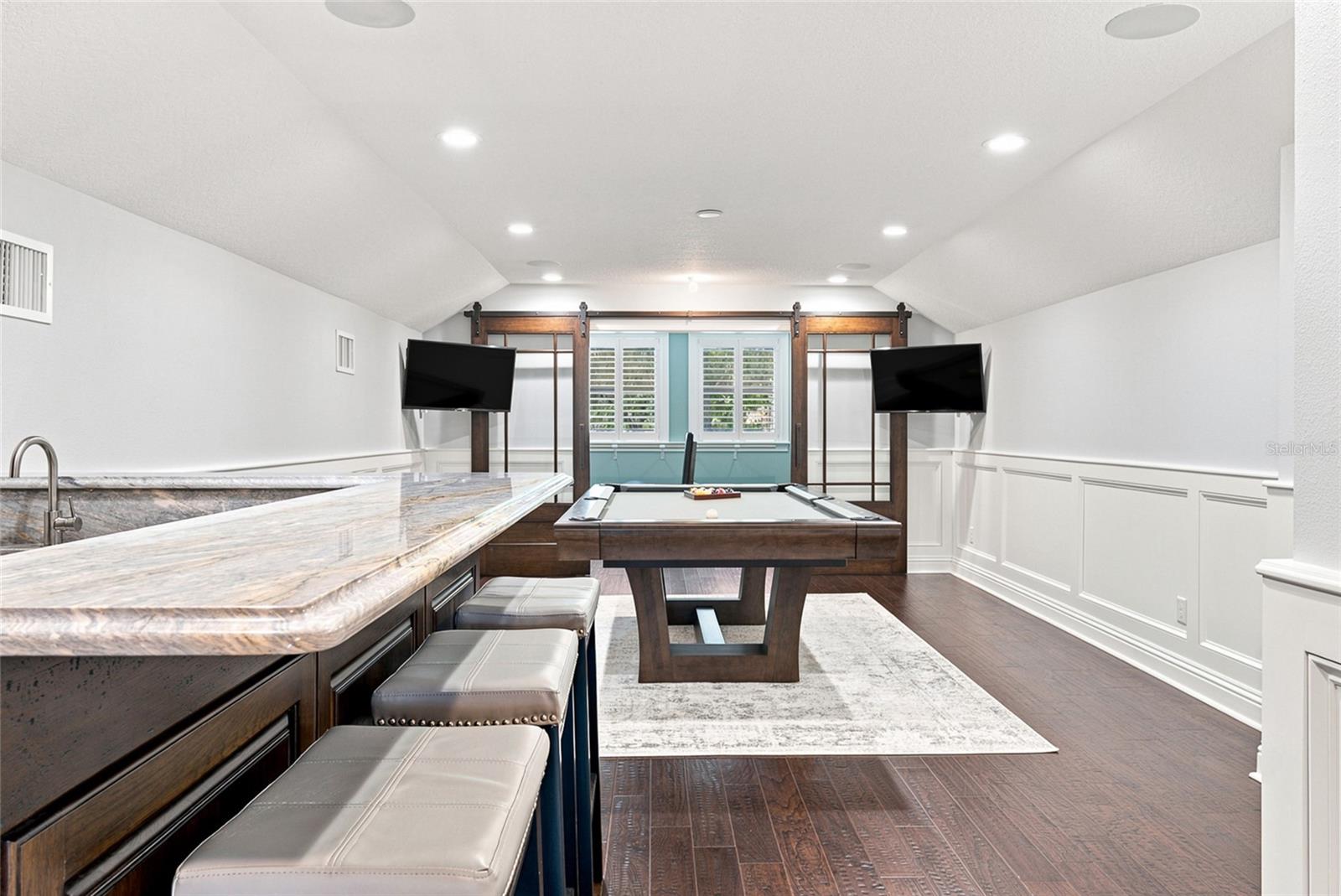 WELLINGTON MANOR PH 2 - Residential